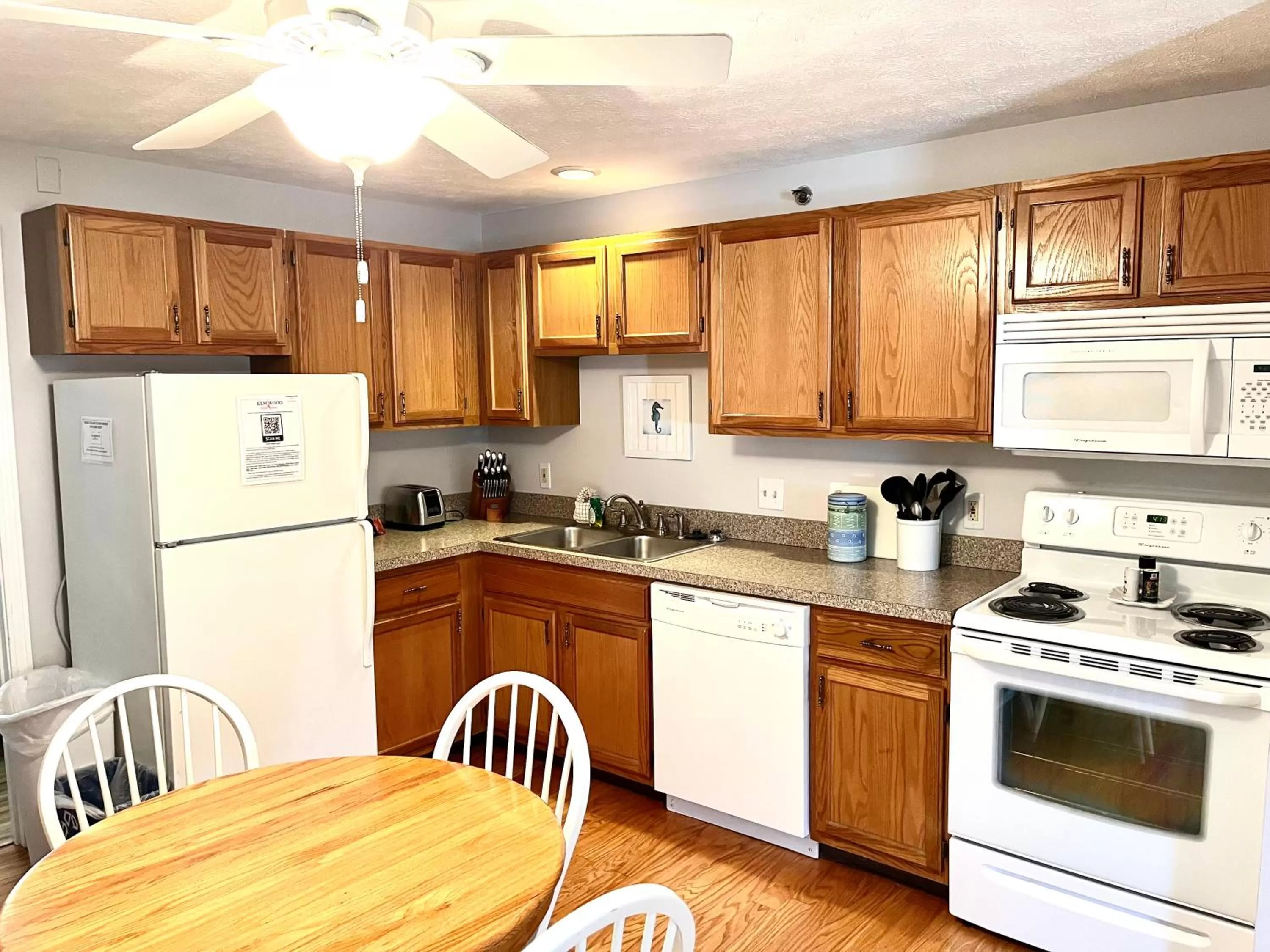 Elmwood Resort Hotel