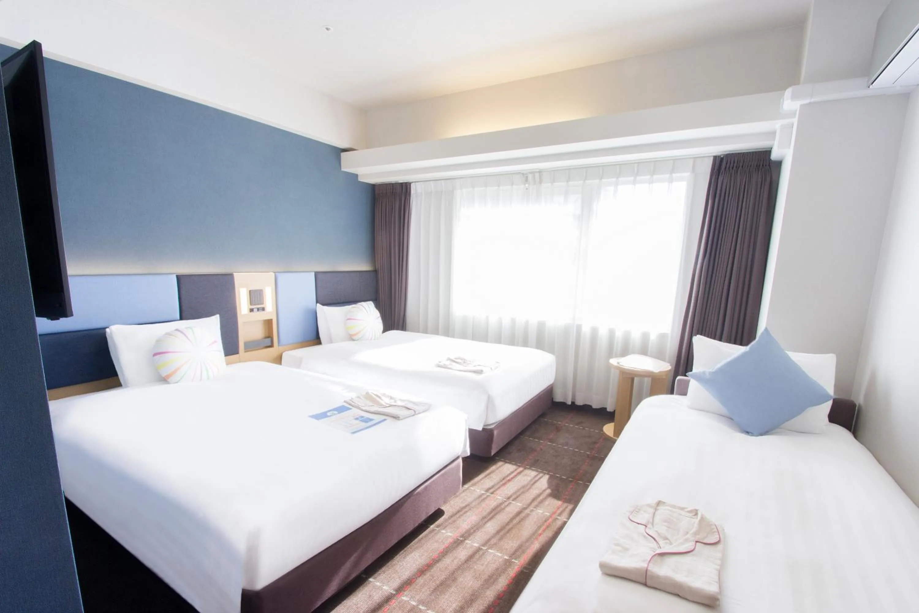 Photo of the whole room, Bed in Hearton Hotel Kyoto