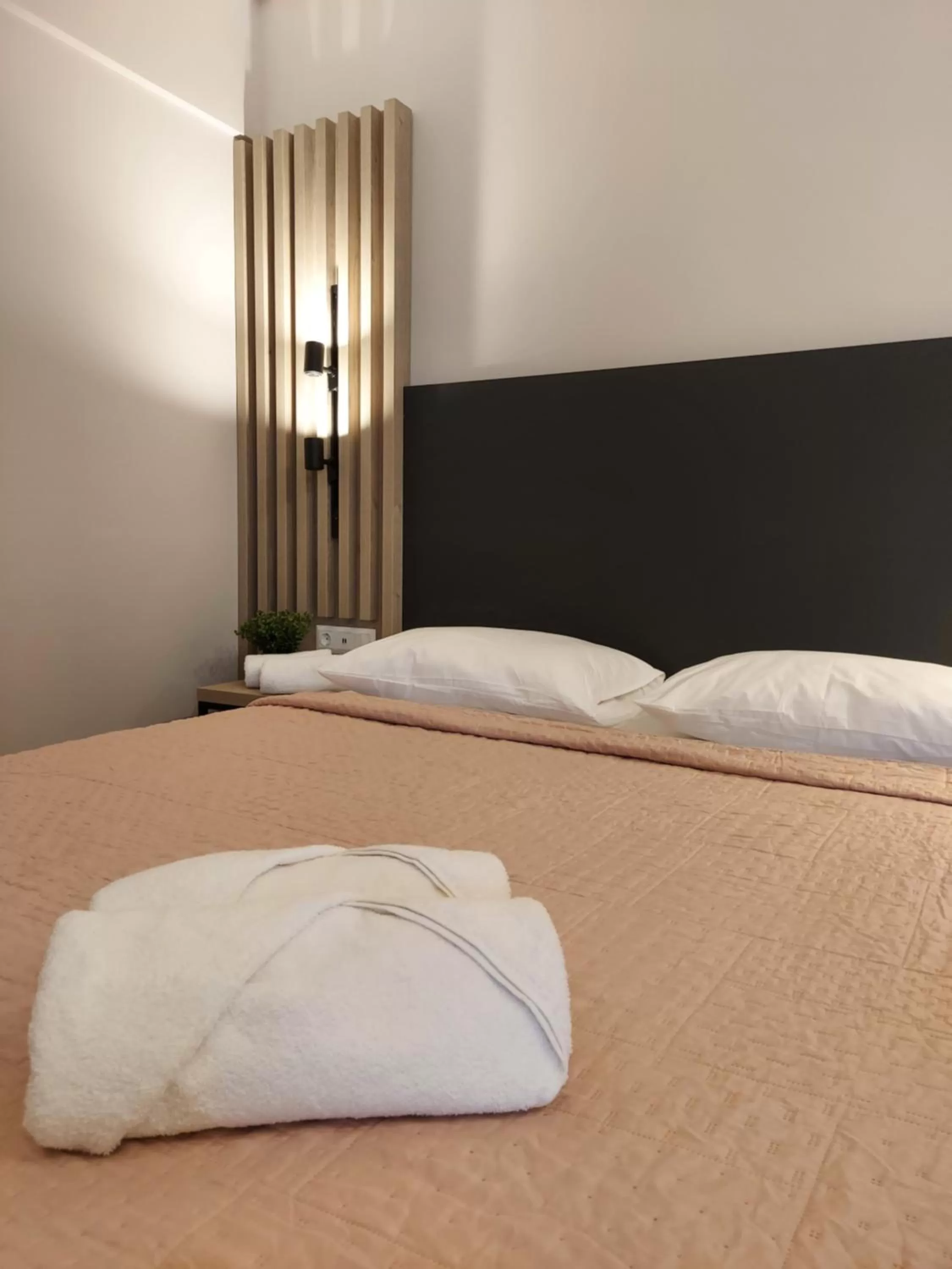 Bed in EUPHORIA ''Staying in Pleasure''