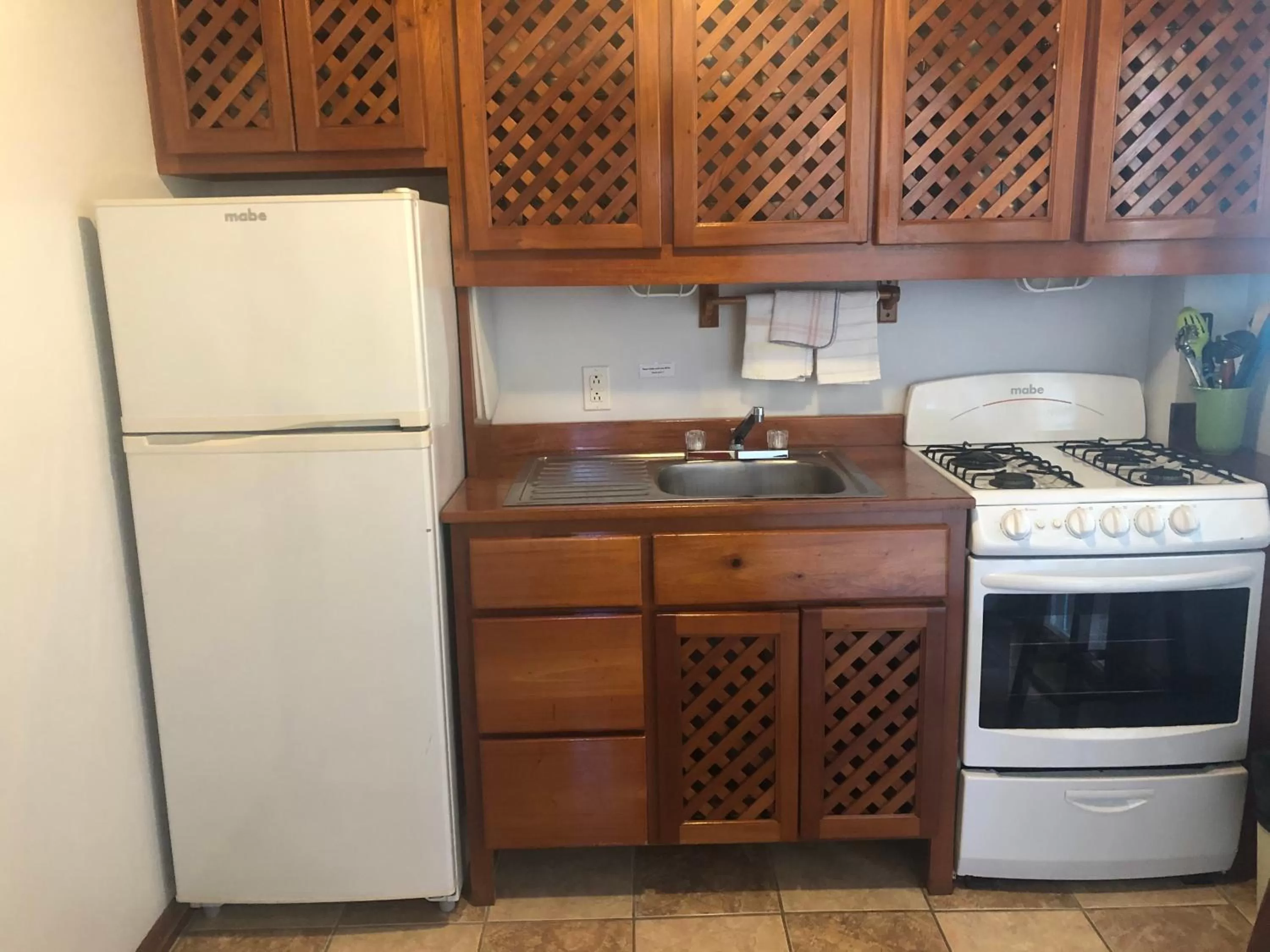 Kitchen/Kitchenette in Colinda Cabanas