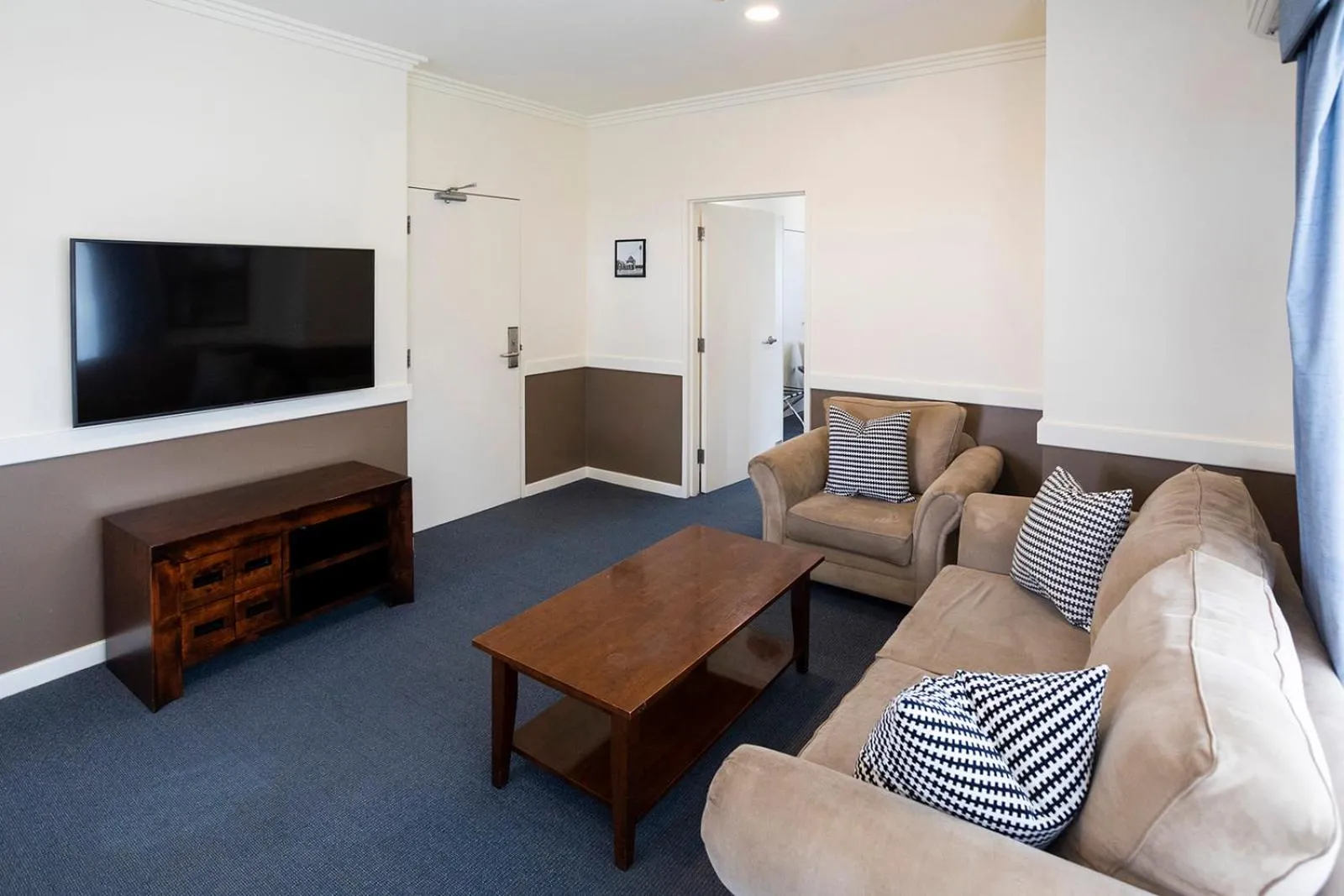 TV and multimedia in Hawkesbury Race Club Motel