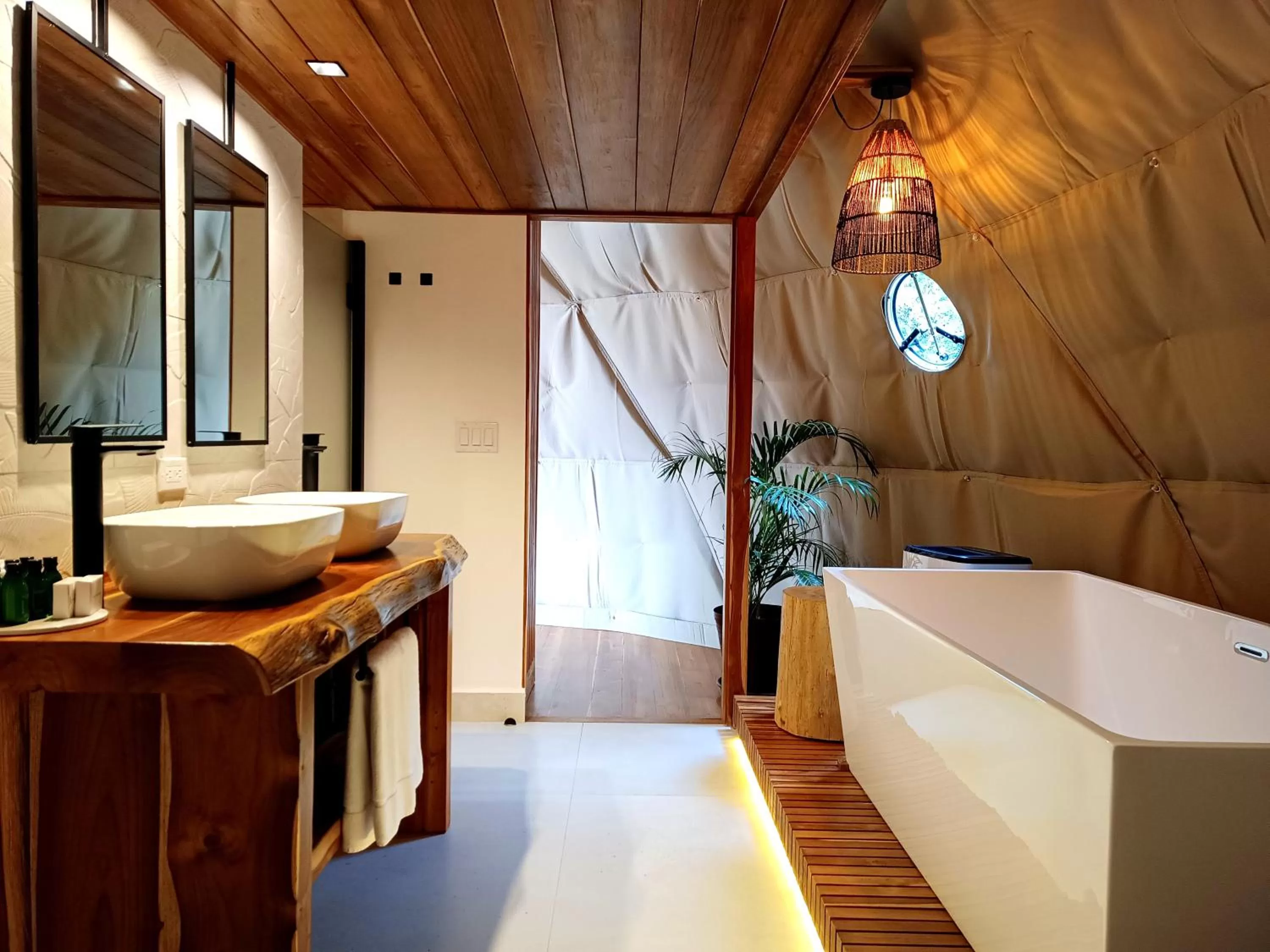 Bathroom in TREE TREK BOQUETE Adventure Park