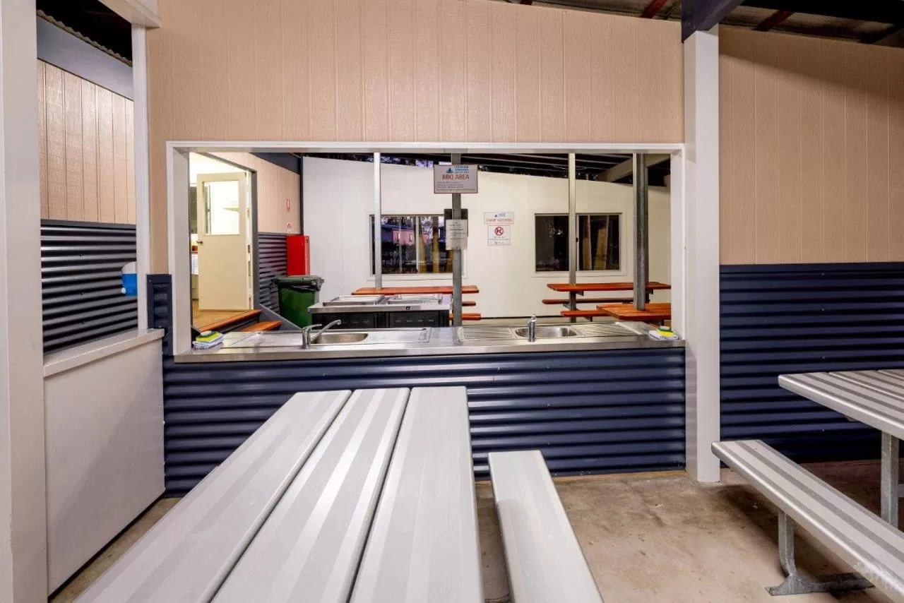BBQ facilities, Kitchen/Kitchenette in Lakeside Forster Holiday Park and Village
