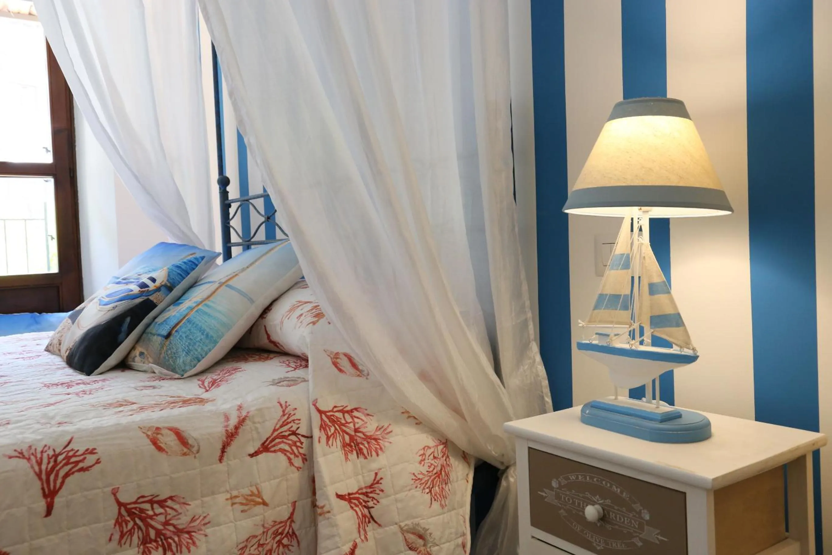 Bed in Albergo Del Centro Storico