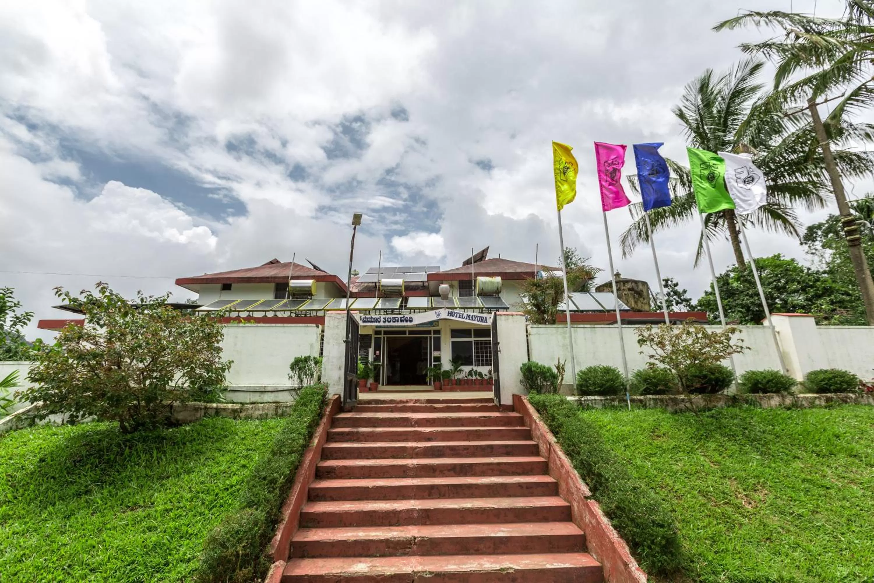 KSTDC Hotel Mayura TalaKaveri, Bhagamandala