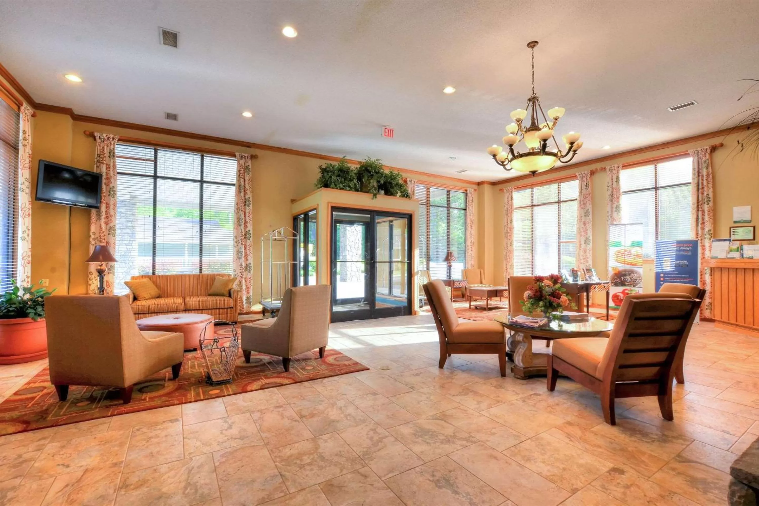 Lobby or reception in Quality Inn Cherokee Riverside