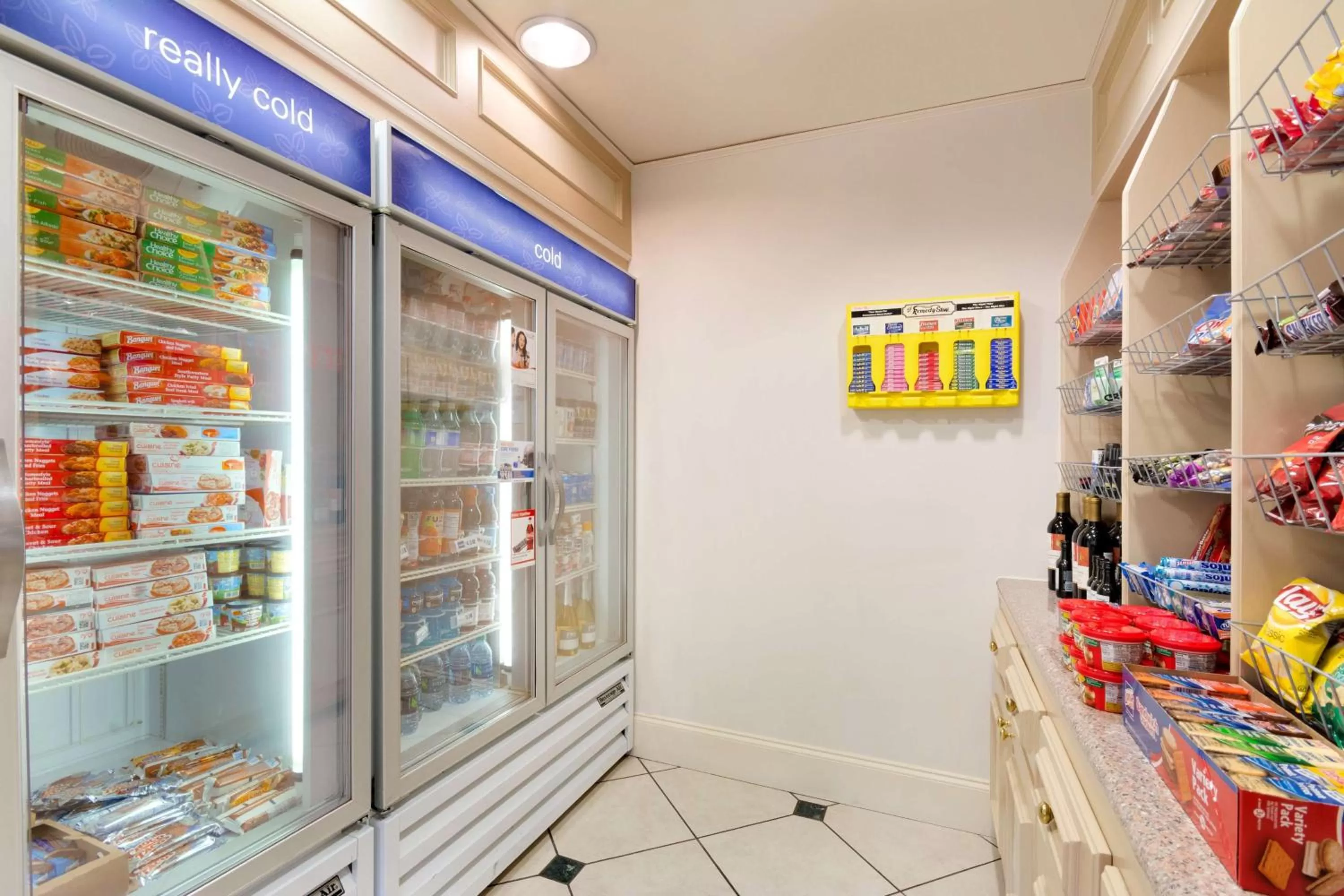 Restaurant/places to eat in Hilton Garden Inn Atlanta Northpoint