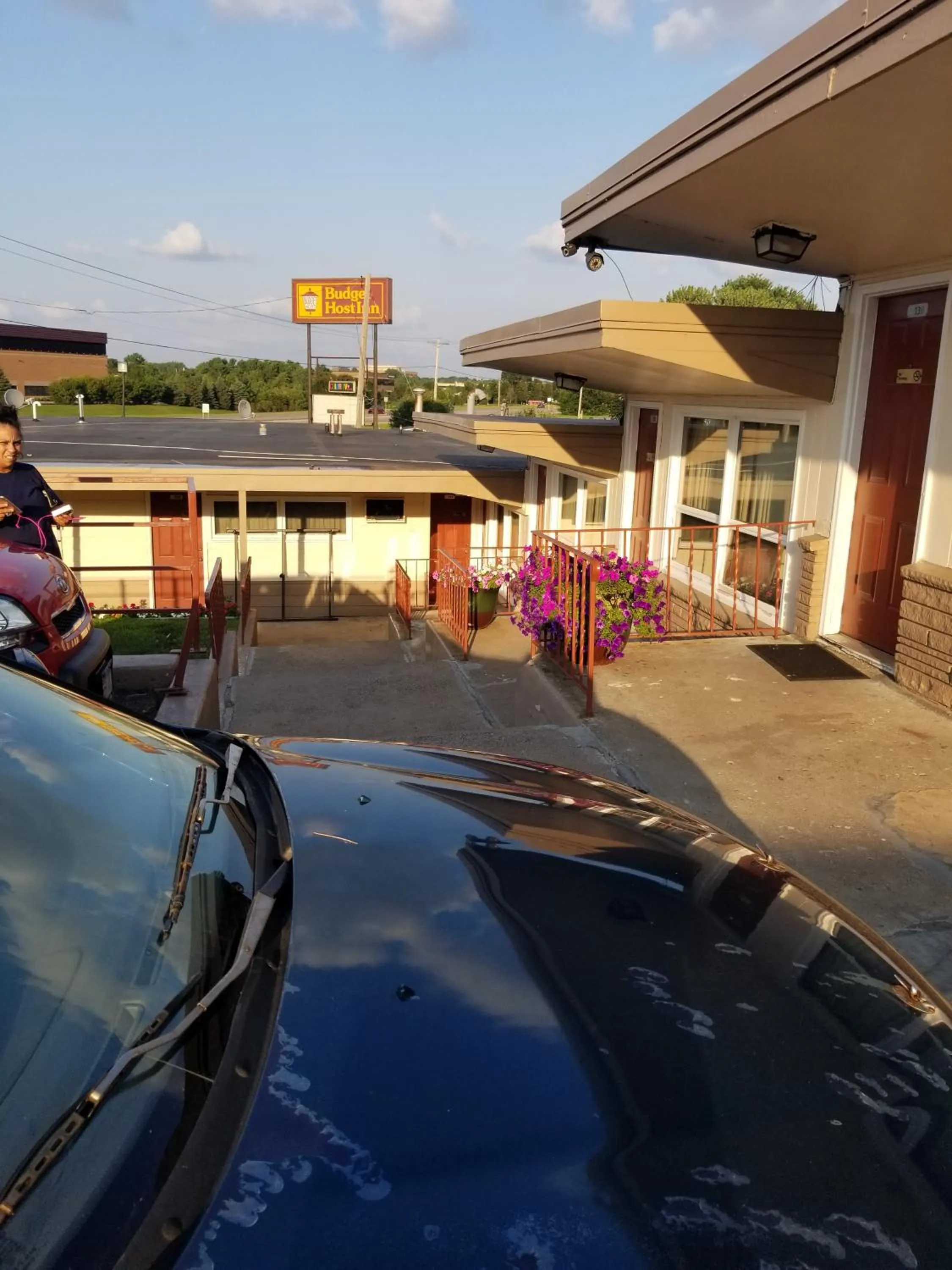 Property building in Budget Inn And Suites Eagan