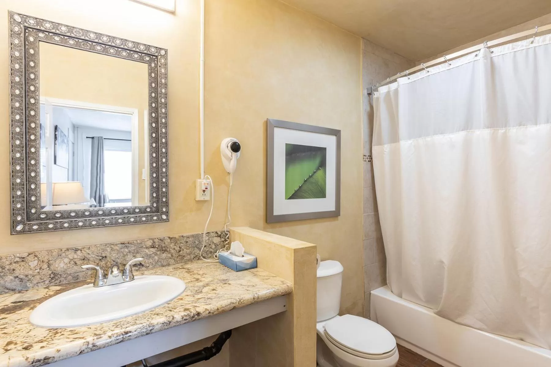 Bathroom in Vineyard Valley Inn