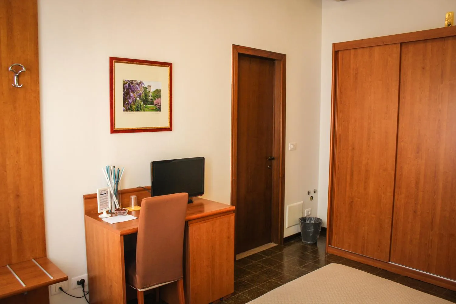 TV and multimedia in Hotel Centrale