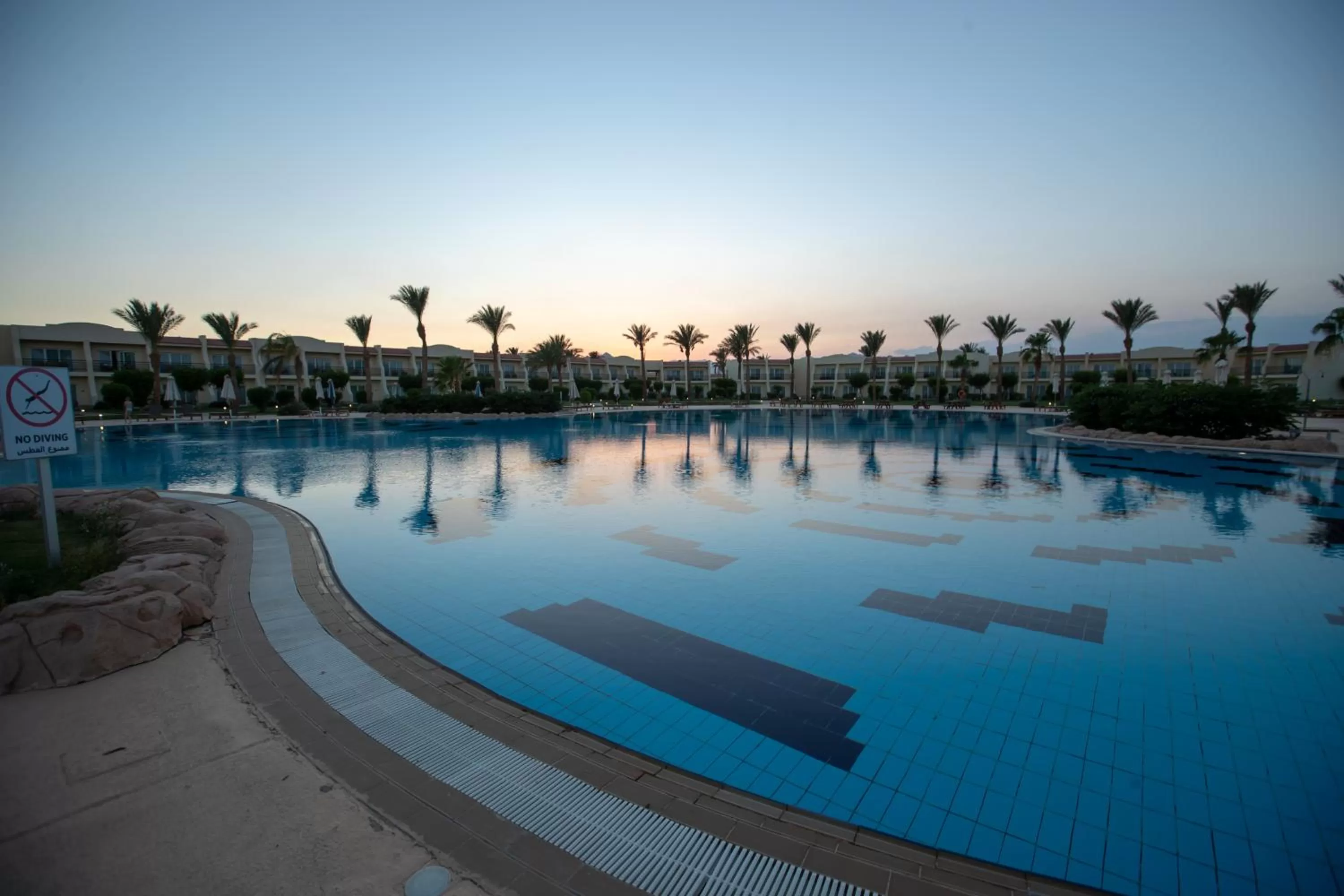 Swimming pool in DoubleTree by Hilton Sharks Bay Resort