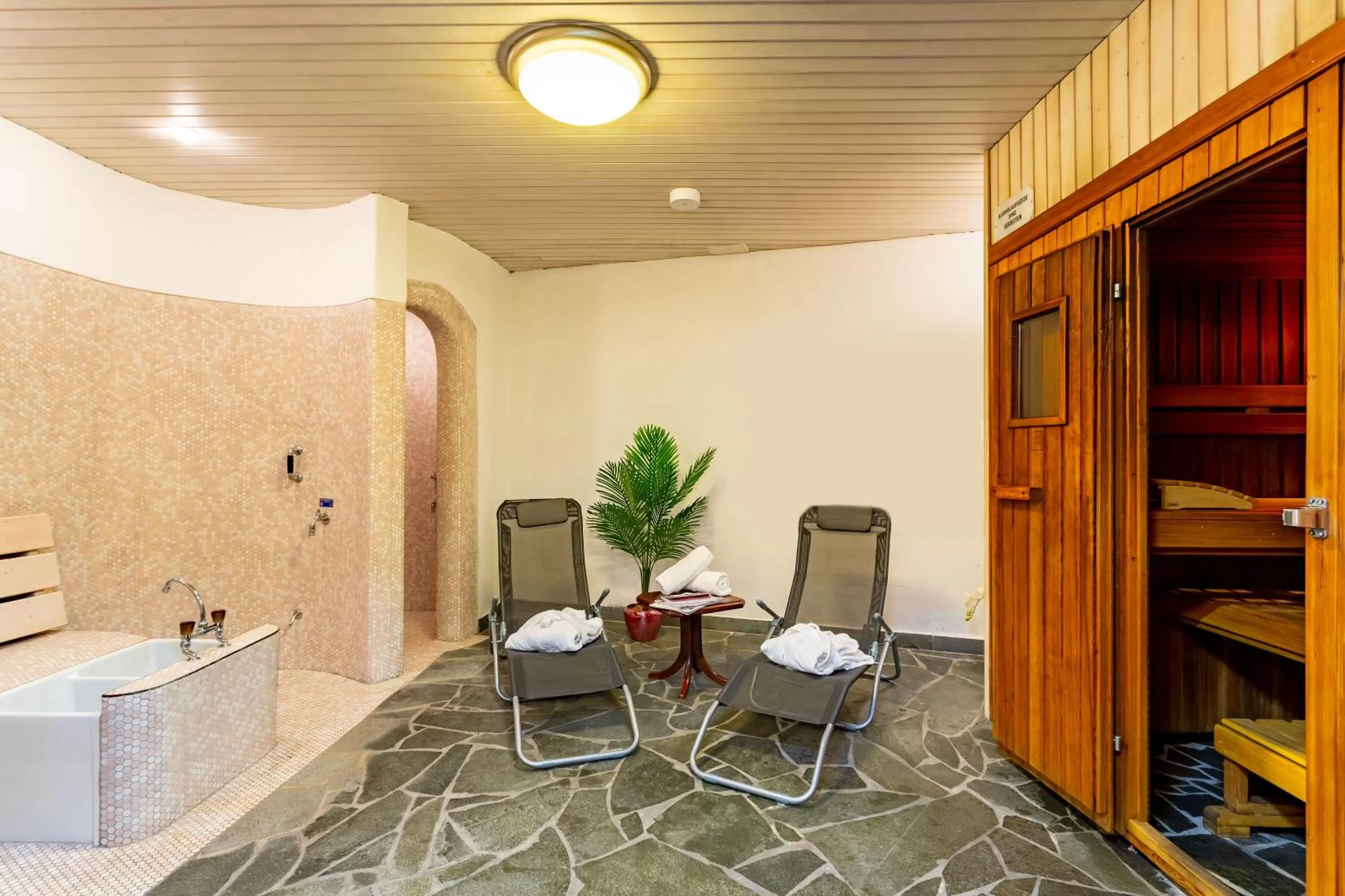 Sauna in Theaterhotel & Suites Wien