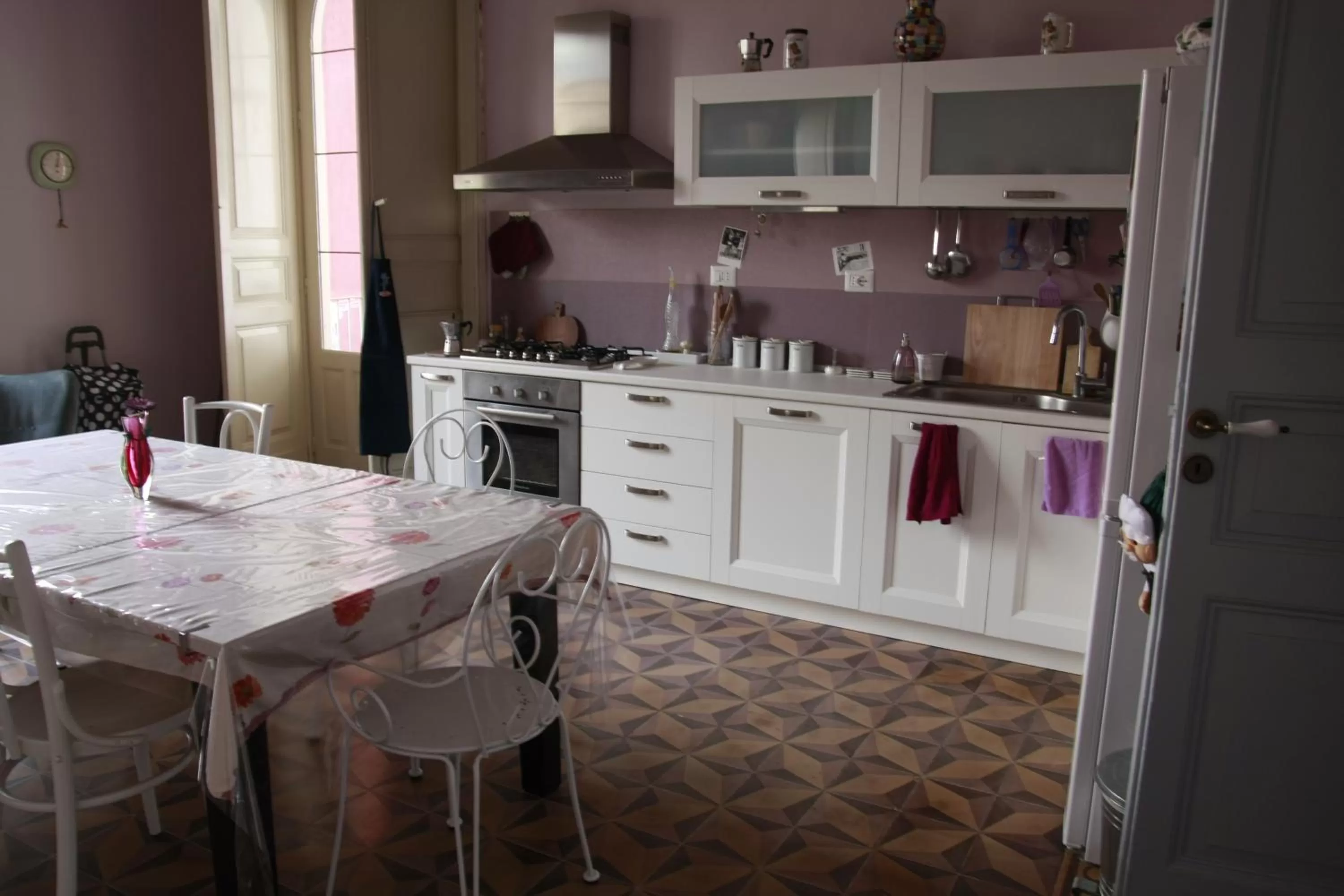 Kitchen or kitchenette in Maison Decò