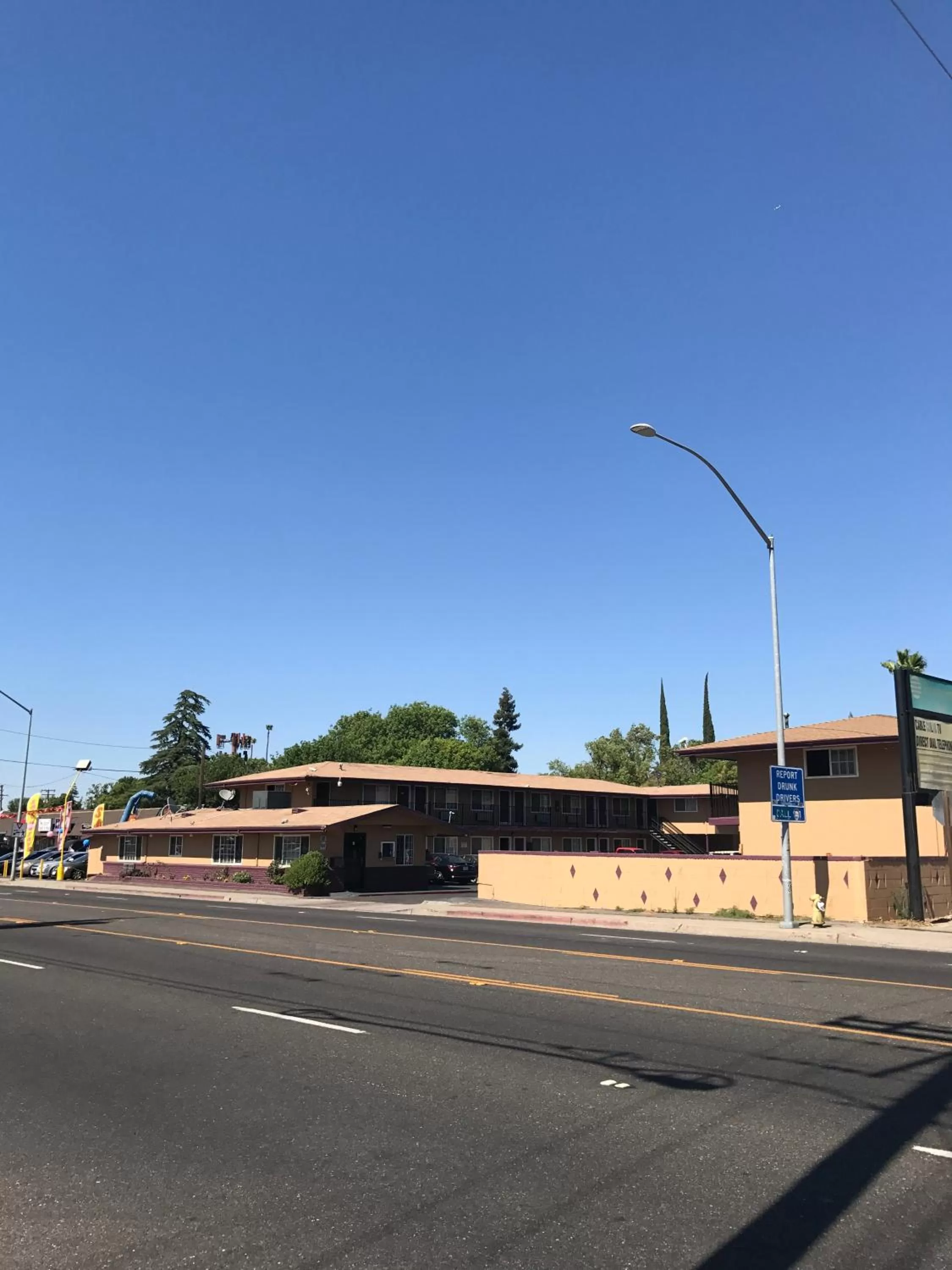Facade/entrance in Economy Inn