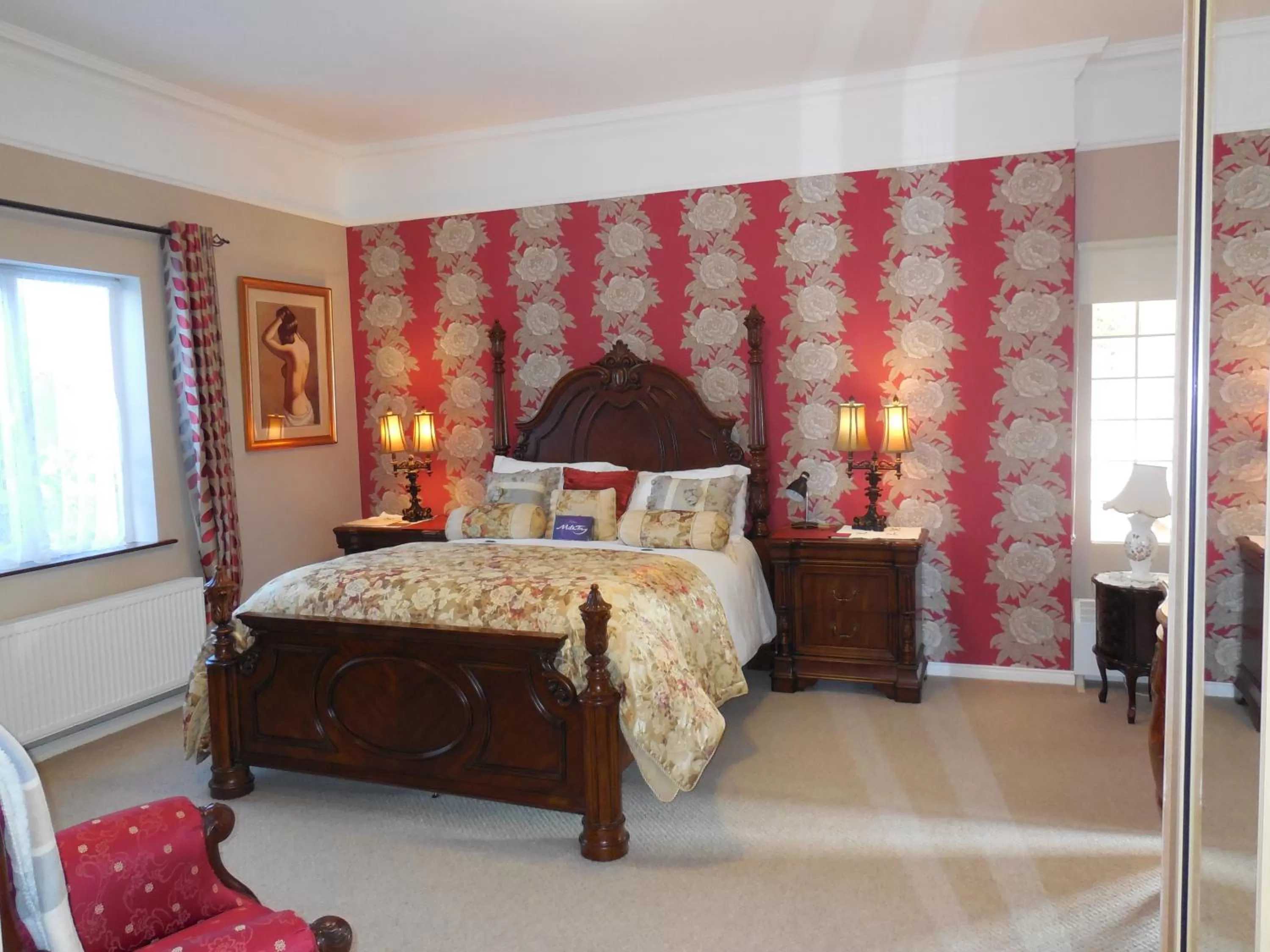 Photo of the whole room, Bed in Crystal Springs B&B