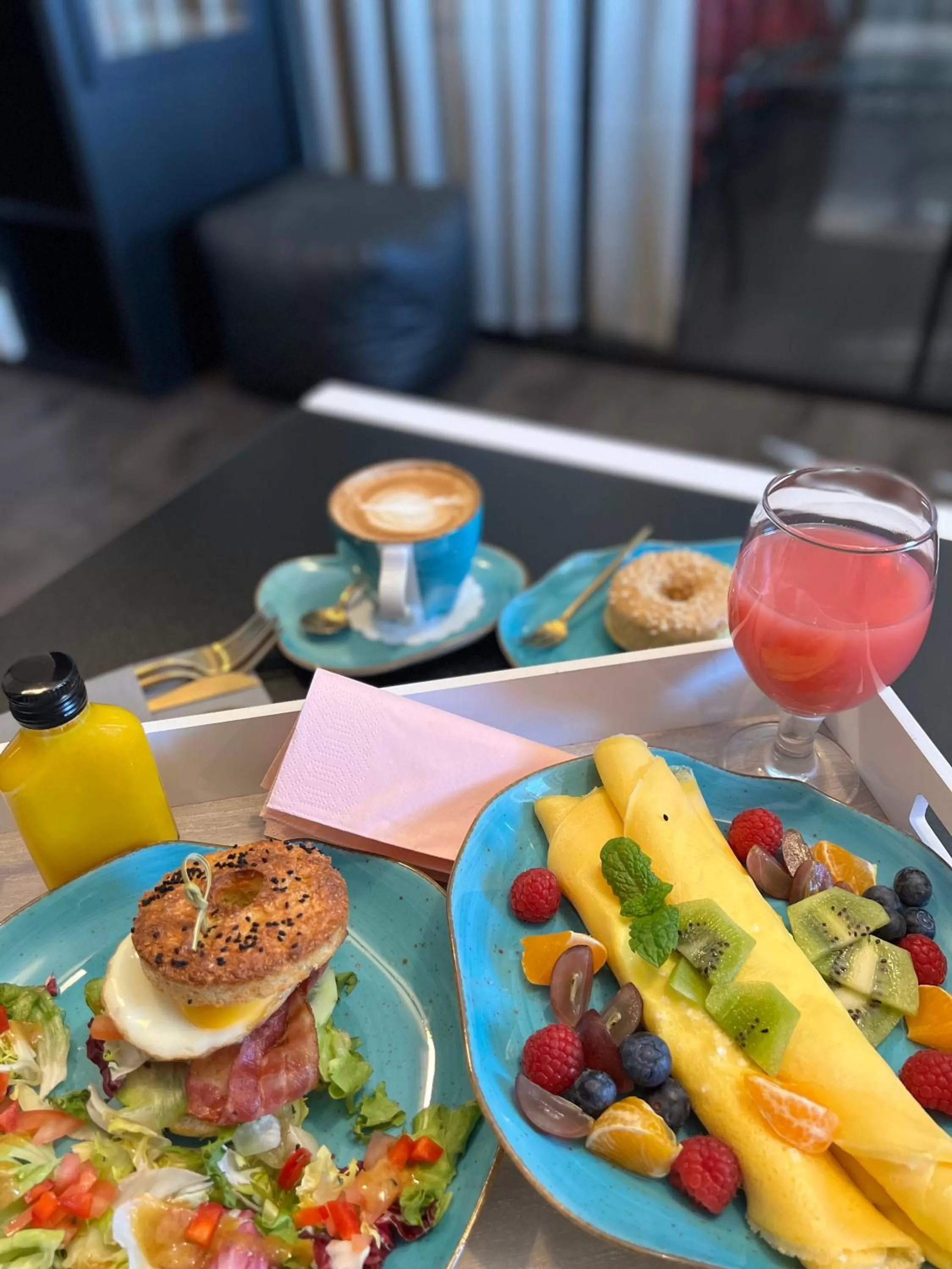 Breakfast in Global Home - Aparthotel - No Contact Check In