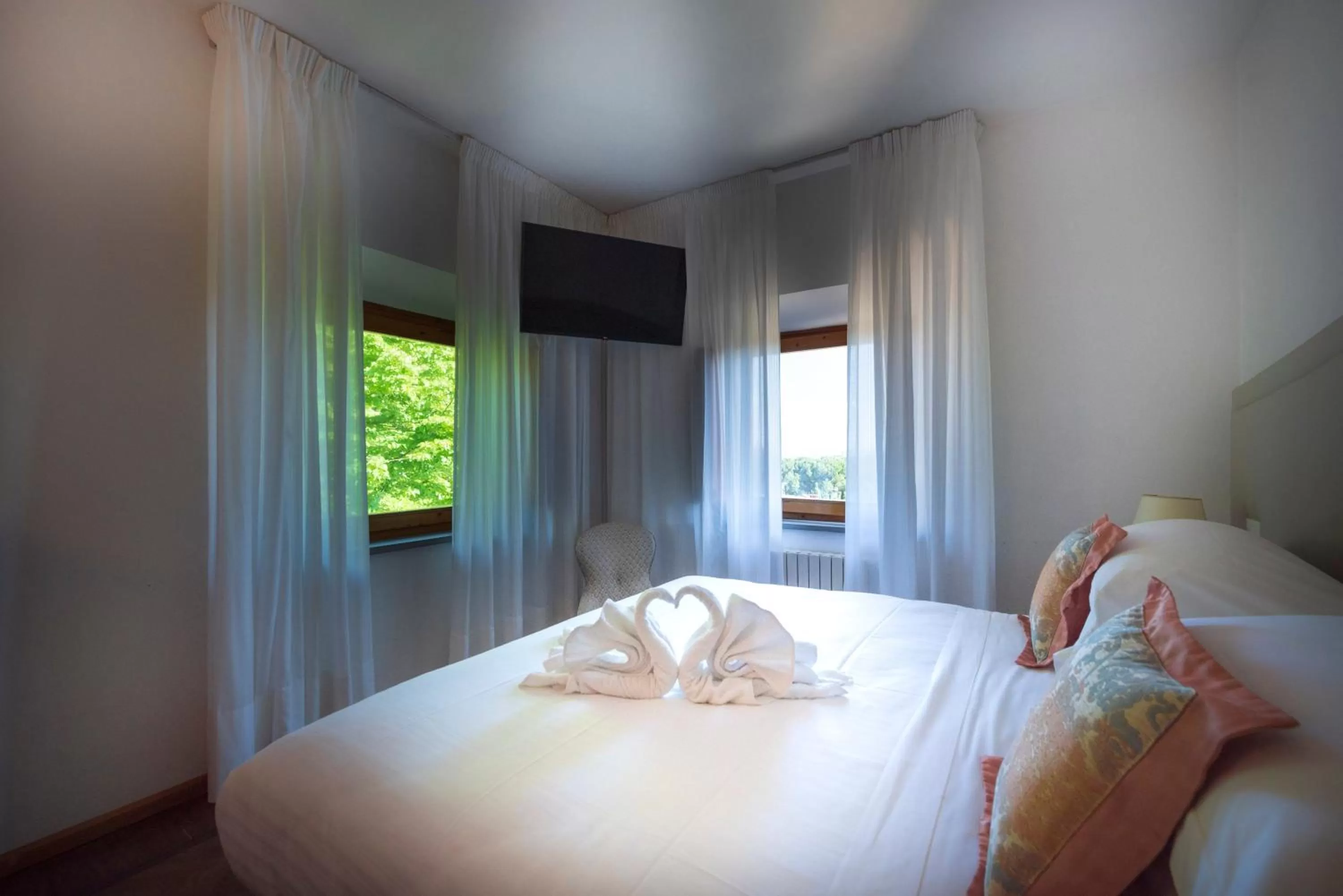 Bedroom, Bed in Villa Scacciapensieri Boutique Hotel