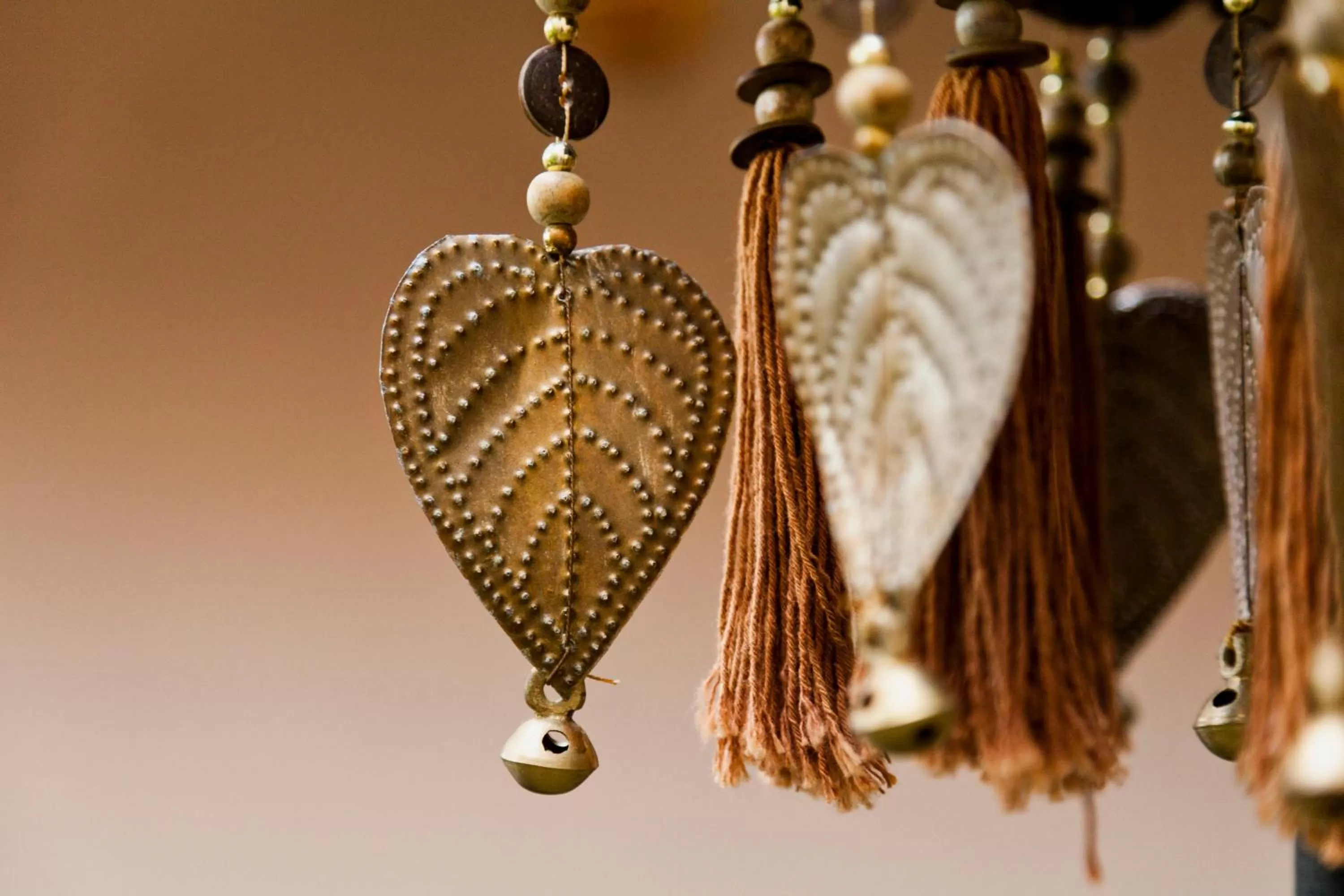 Decorative detail in Hotel Diamonds and Pearls
