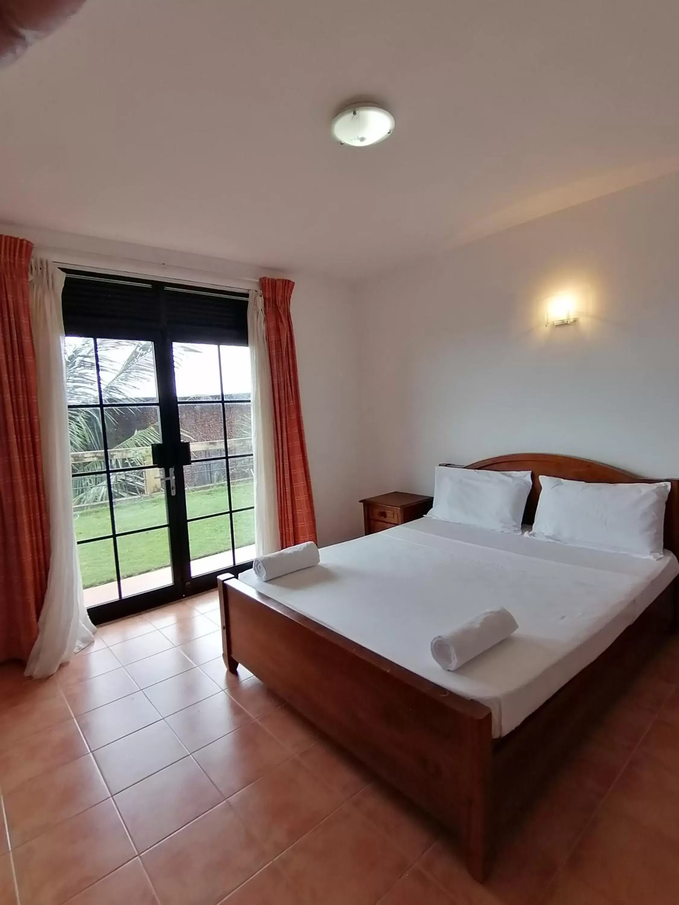 Budget Double Room - single occupancy in Kandy Highland Unique Hotel Budget Double Room - single occupancy in Kandy Highland Unique Hotel