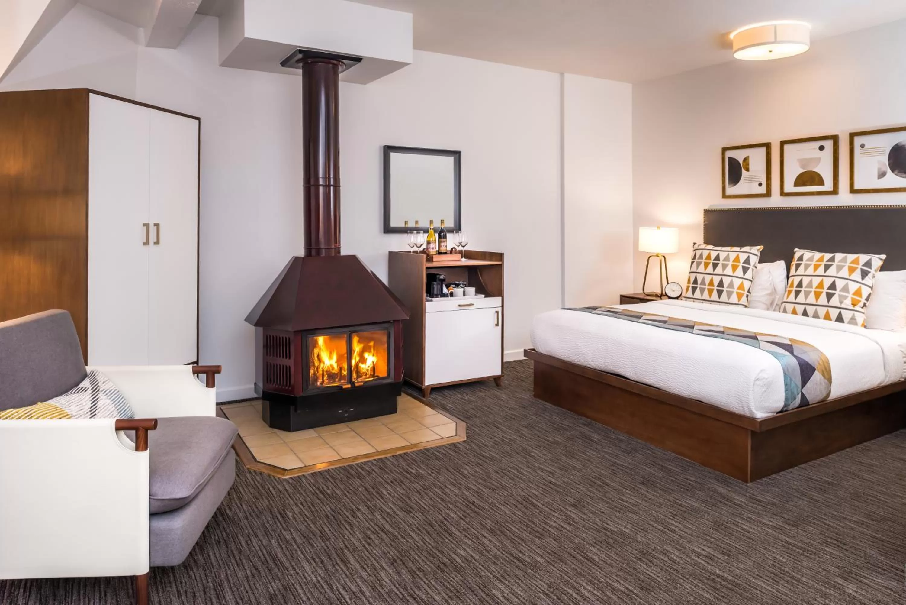 Photo of the whole room, Bed in Wine Valley Inn