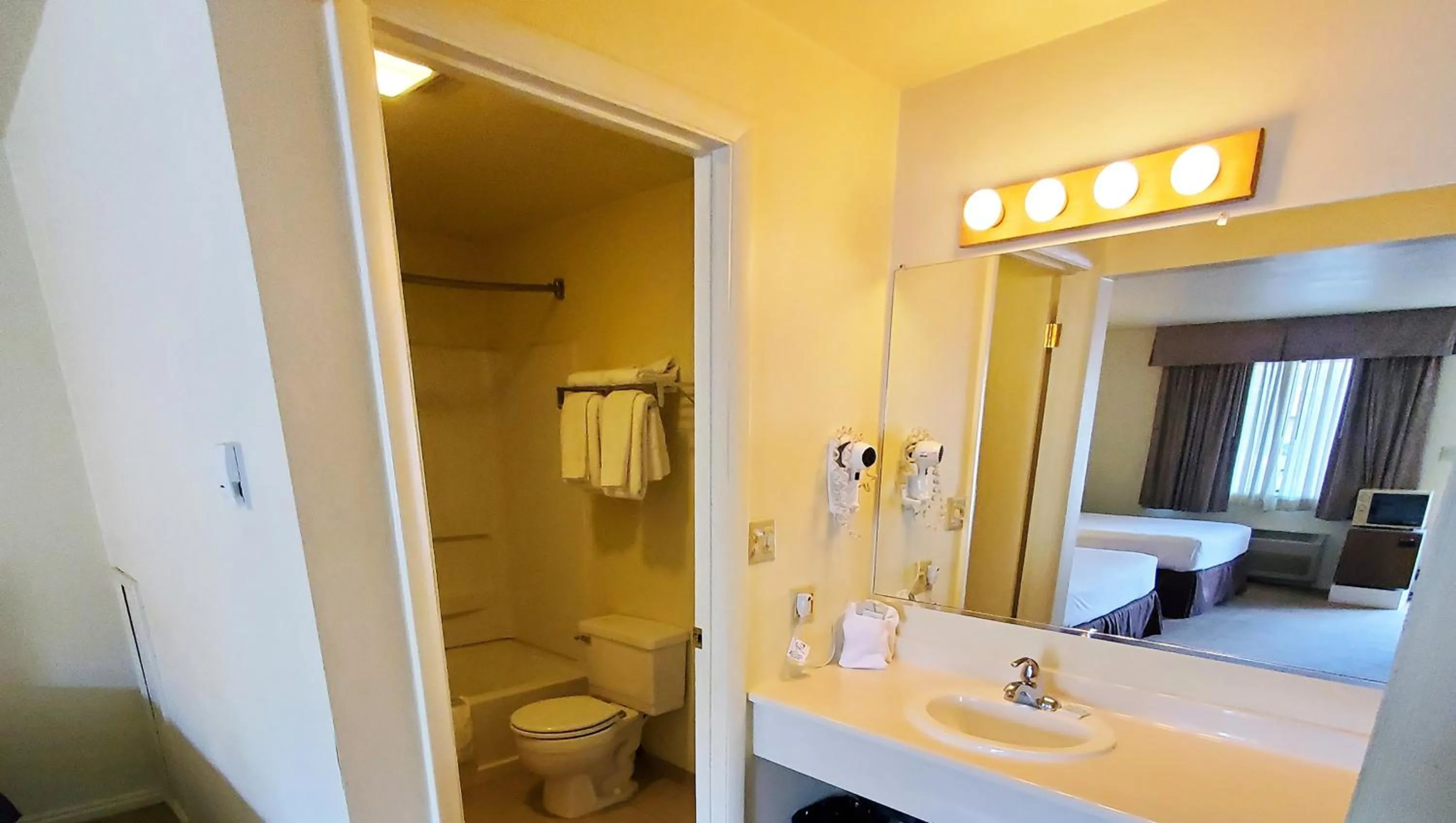 Bathroom in Magnuson Hotel Ely