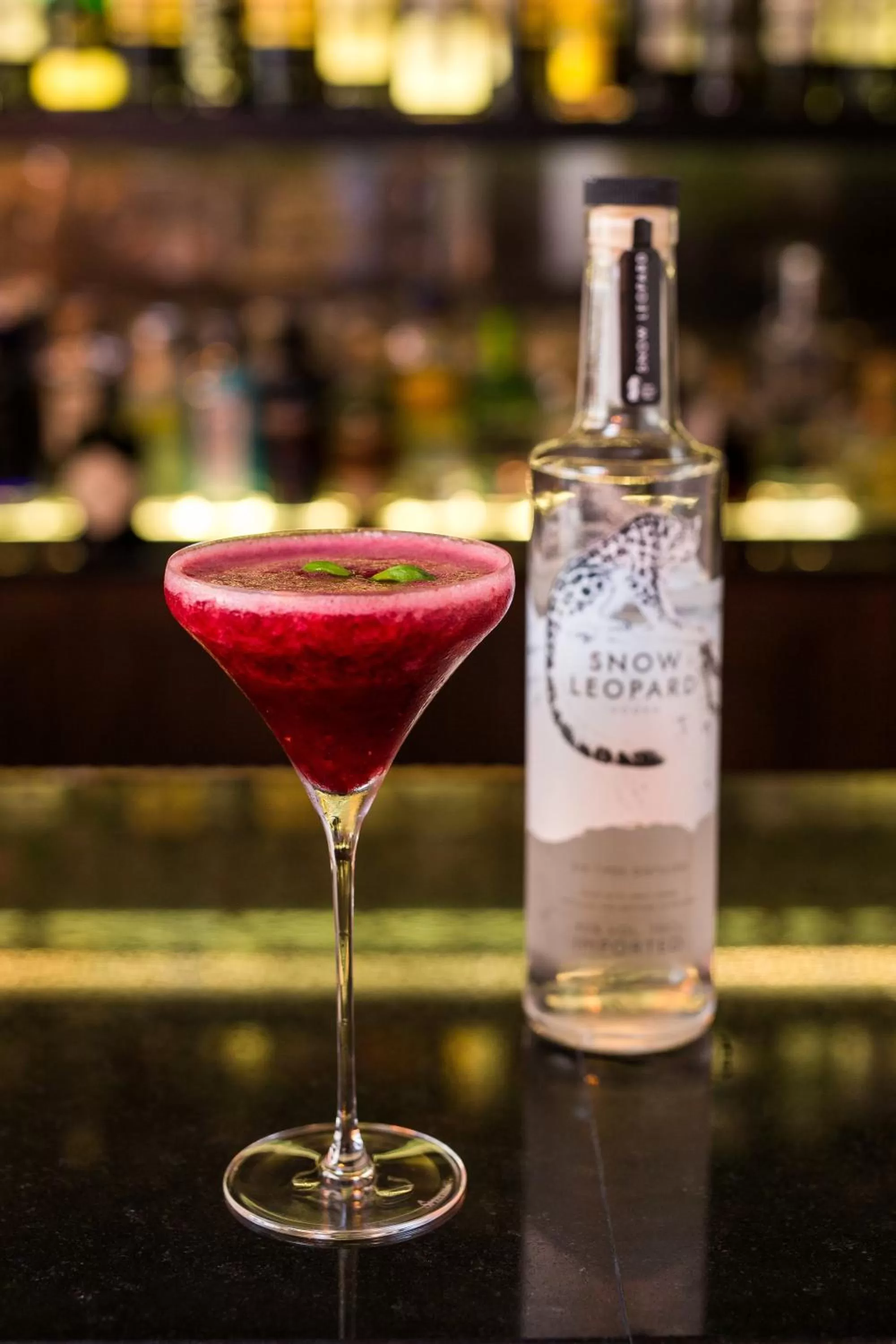 Lounge or bar in Crowne Plaza Porto by IHG