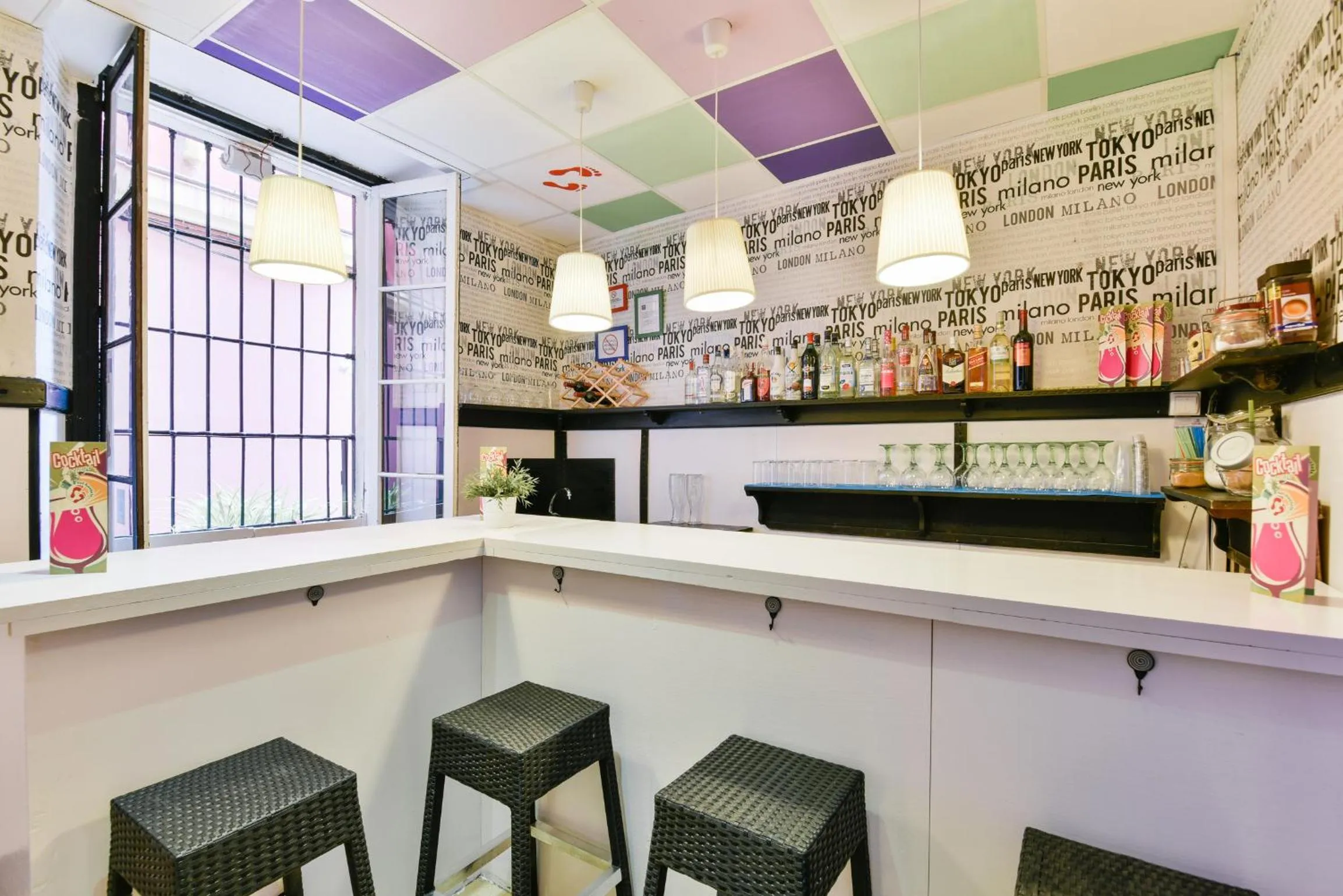 Lounge or bar in Feel Hostels City Center