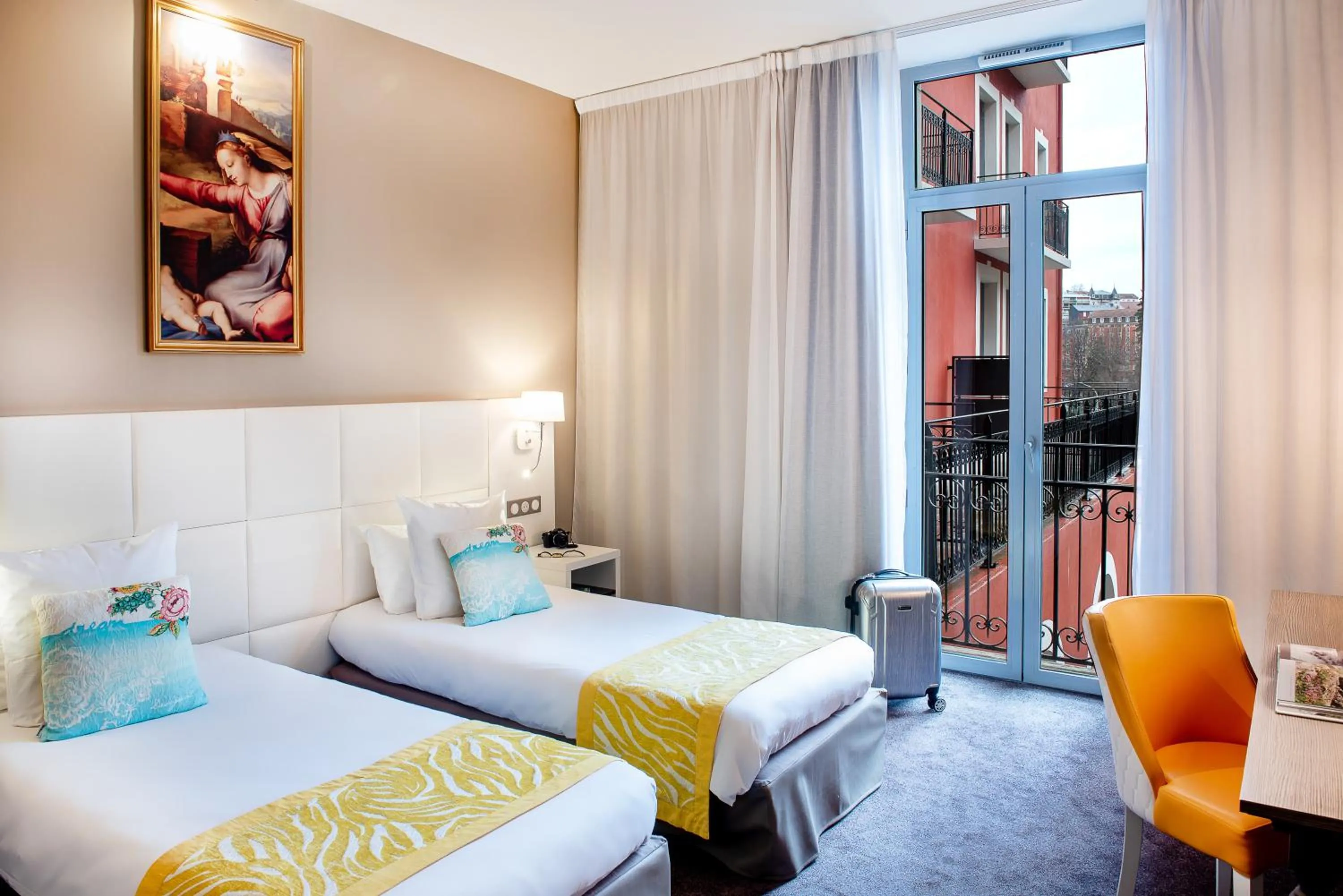 Superior Twin Room in Grand Hotel Gallia & Londres