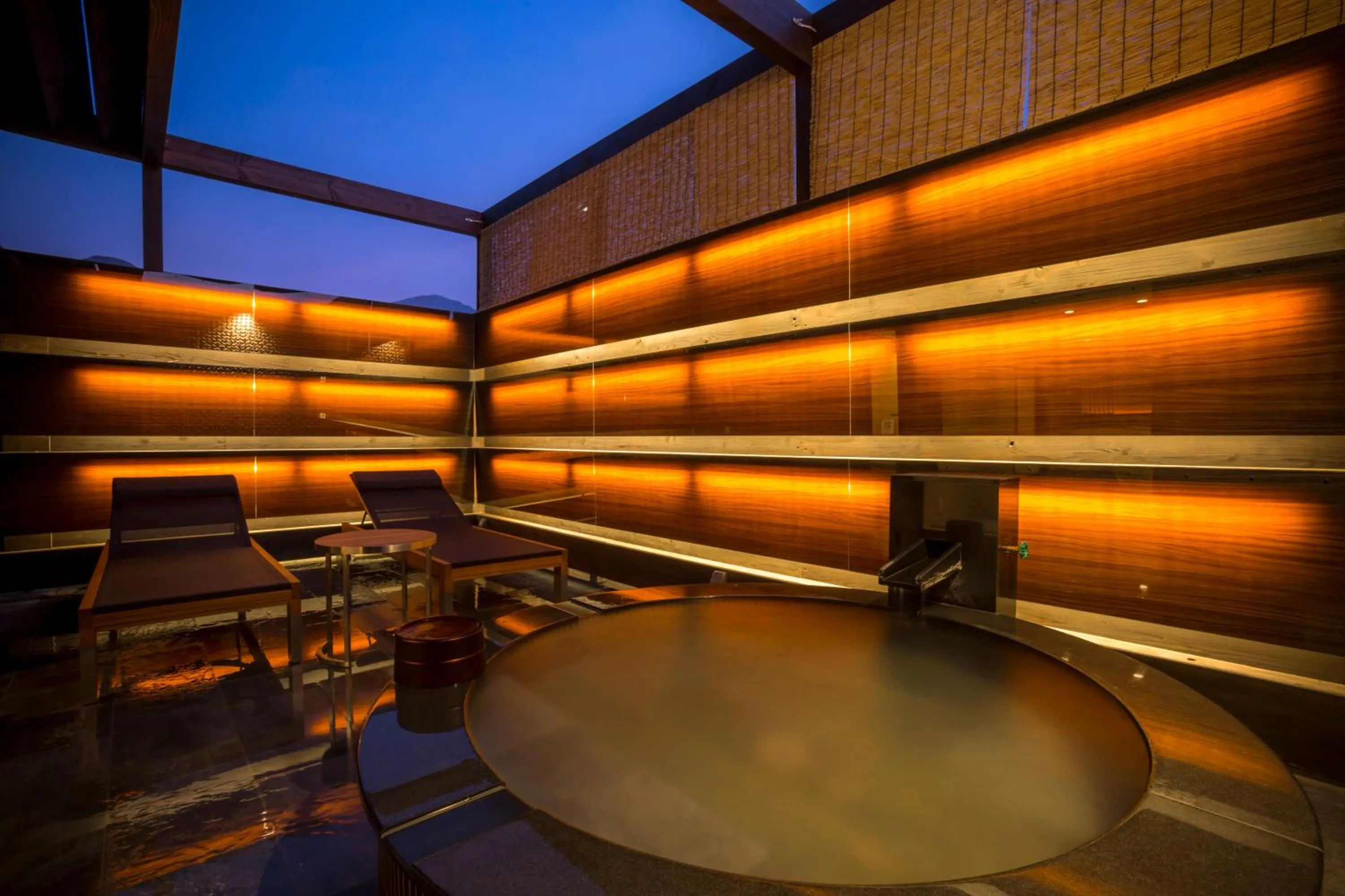 Open Air Bath in Sakaeya