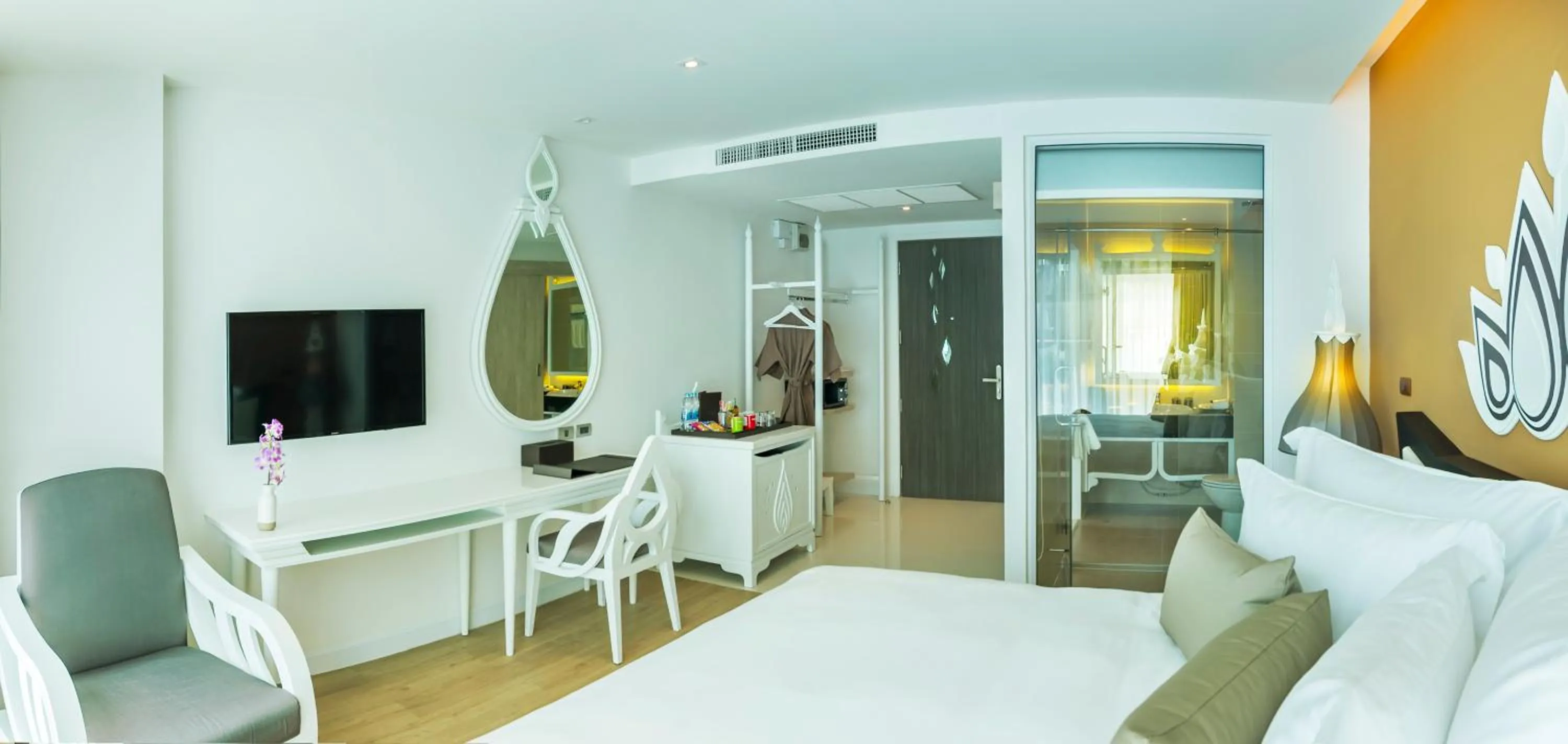 Decorative detail, Bed in Anajak Bangkok Hotel - SHA Plus