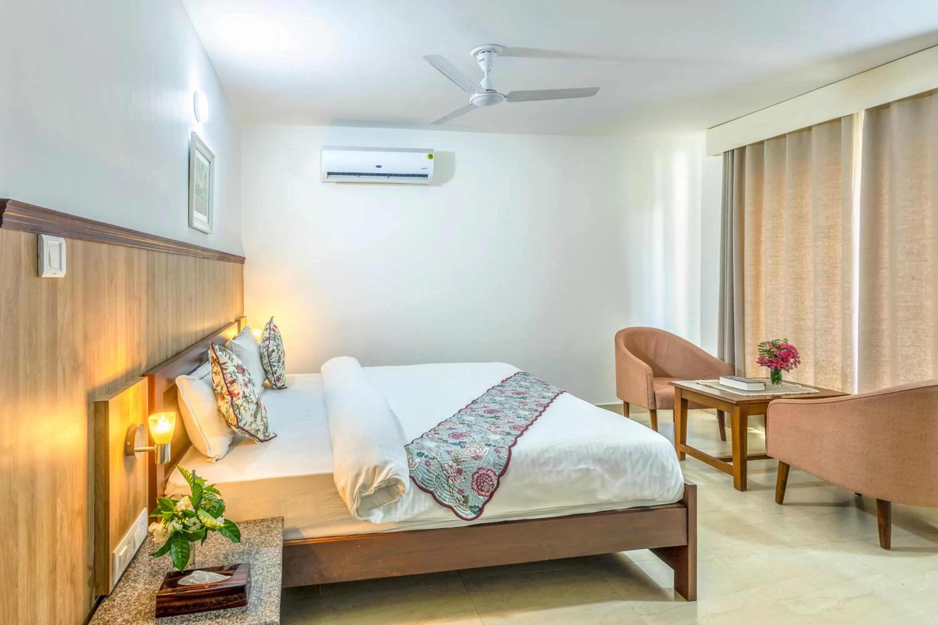 Photo of the whole room, Bed in Neer Ganga Resorts