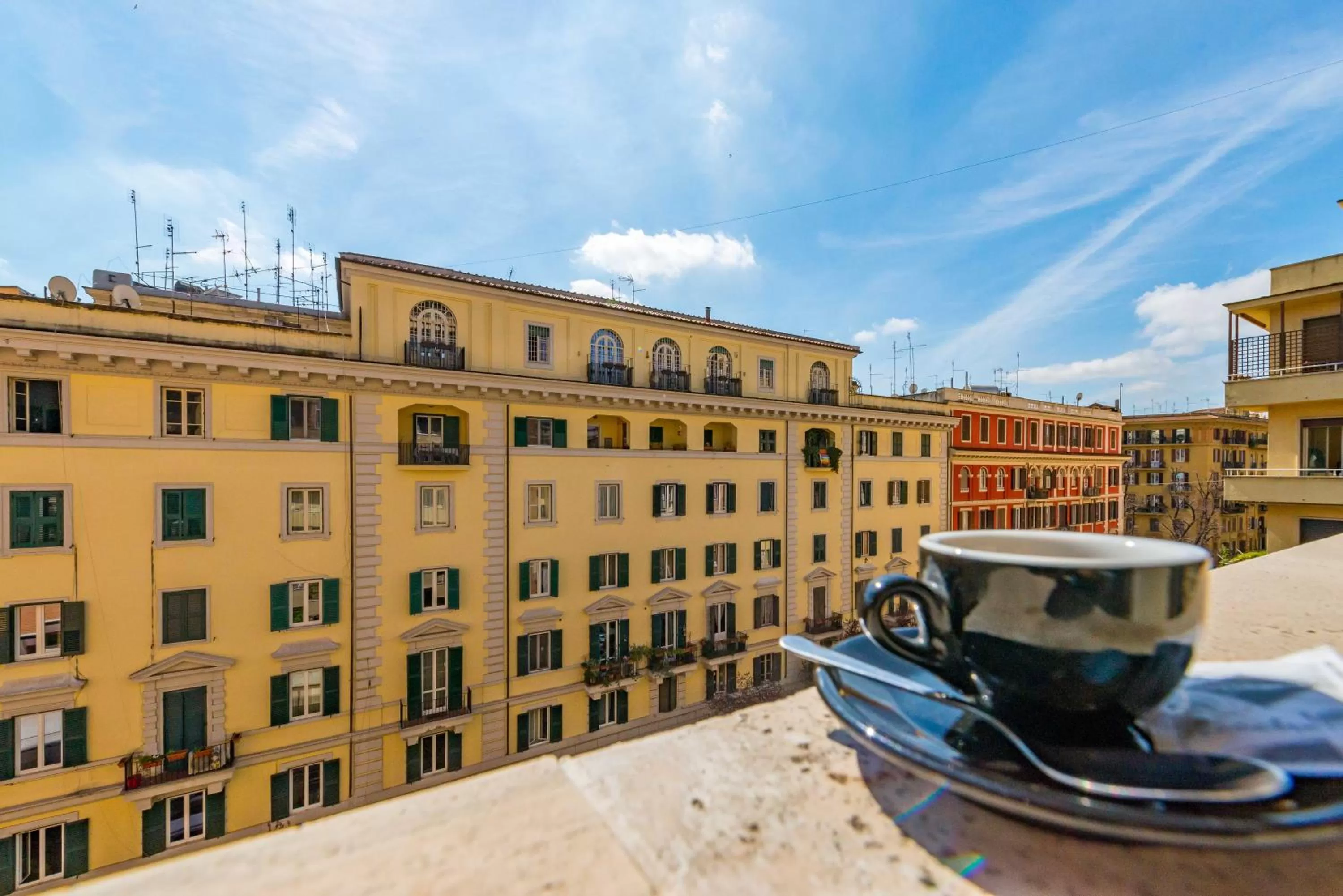 Balcony/Terrace in Un Attimo A Roma B&B