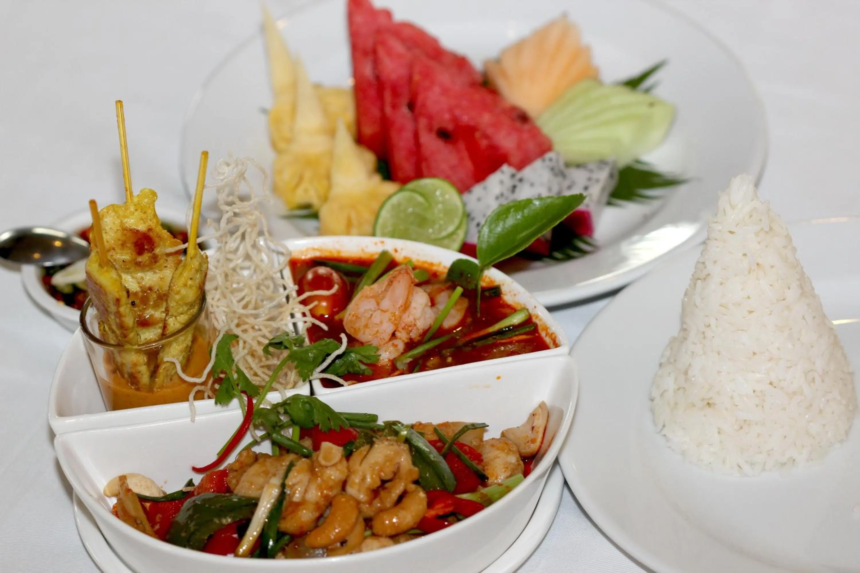 Meals in Peach Blossom Resort & Pool Villa - SHA Plus