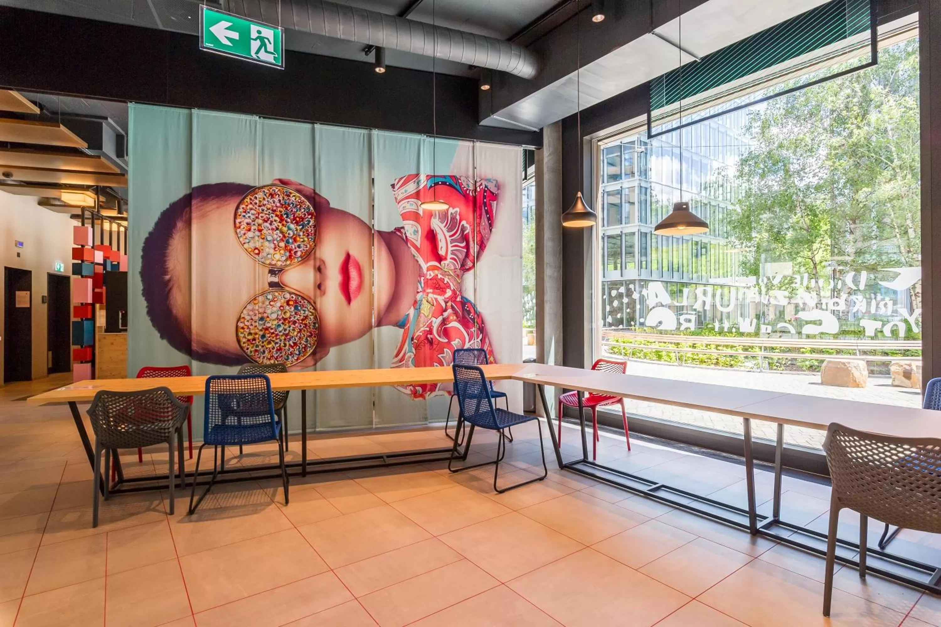 Seating area in MEININGER Hotel Zürich Greencity