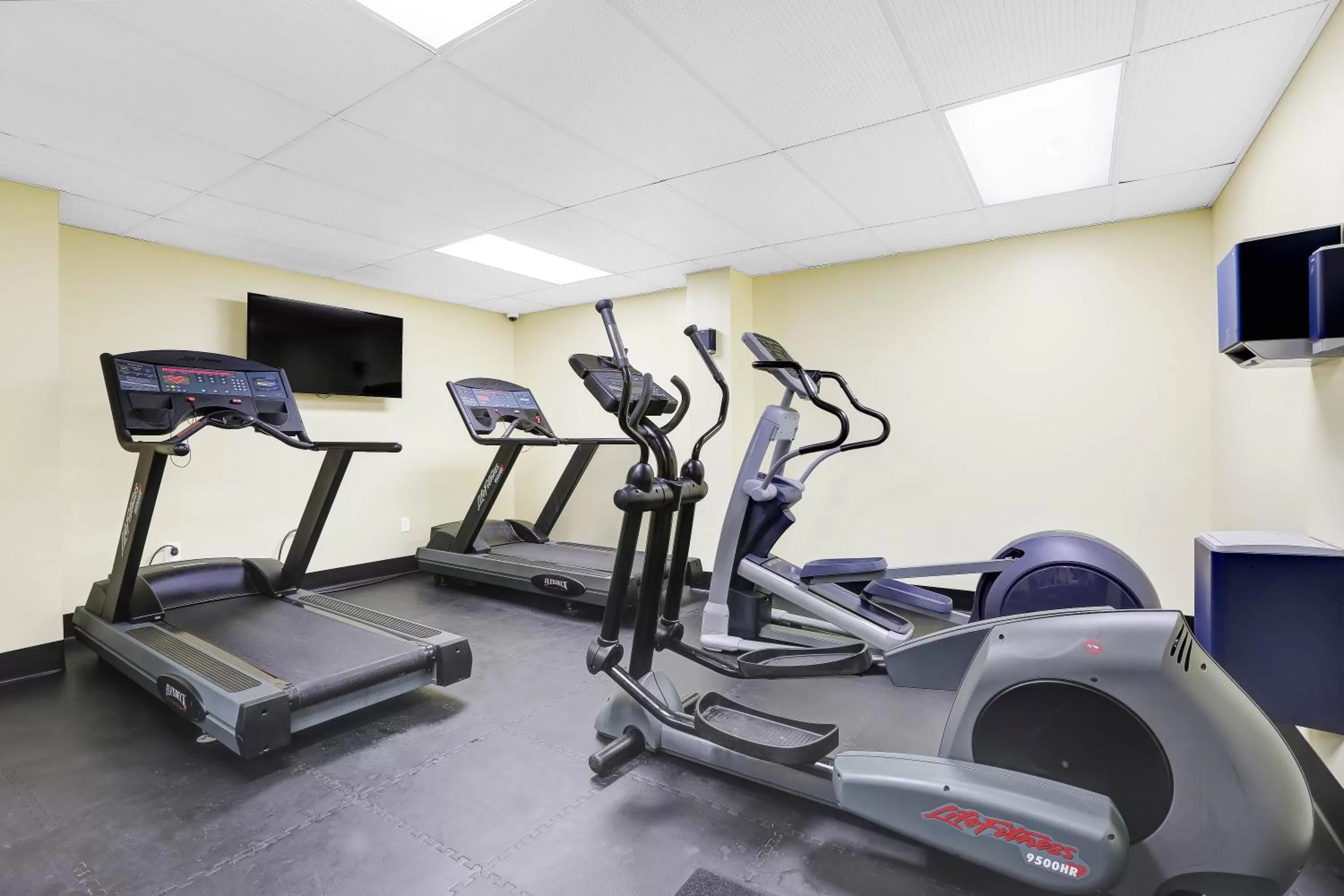 Fitness centre/facilities in Sand Dunes Resort & Suites