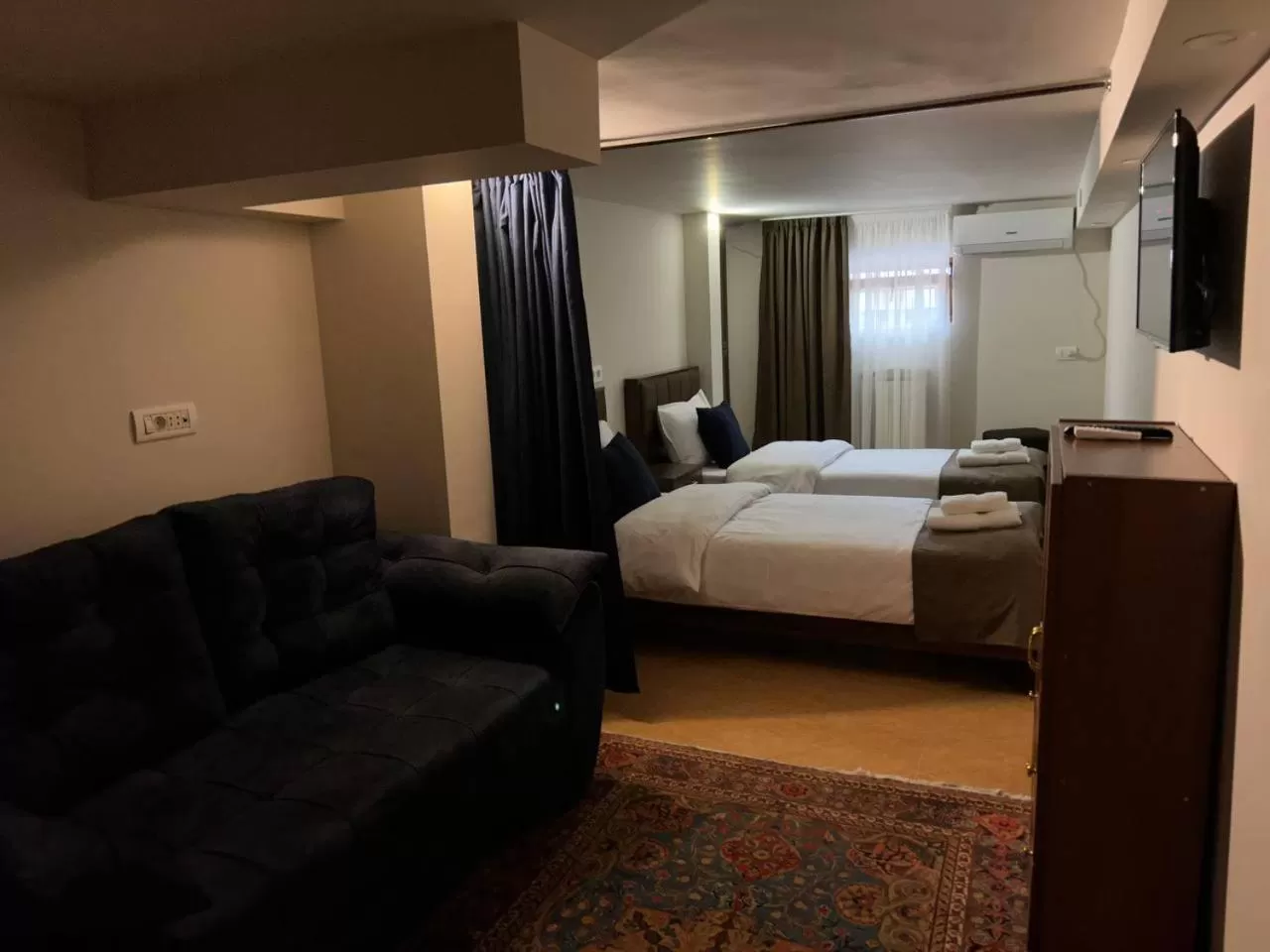 Bed in Time Hotel & Tours