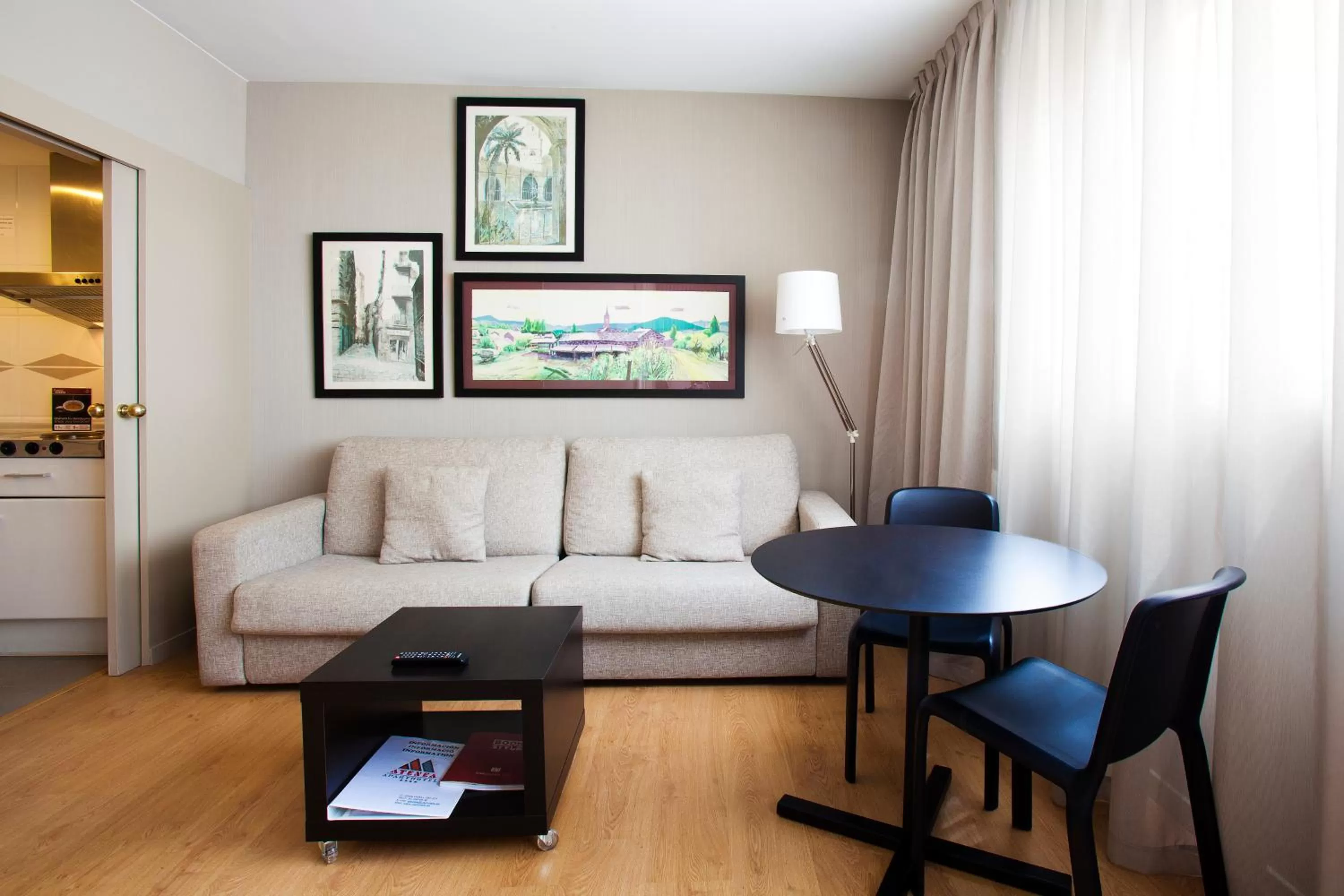 Living room in Aparthotel Atenea Barcelona