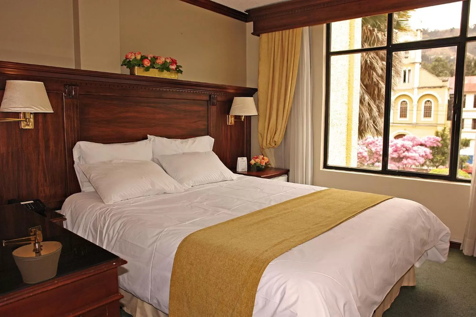 Superior Double Room in Hotel Florida Superior Double Room in Hotel Florida