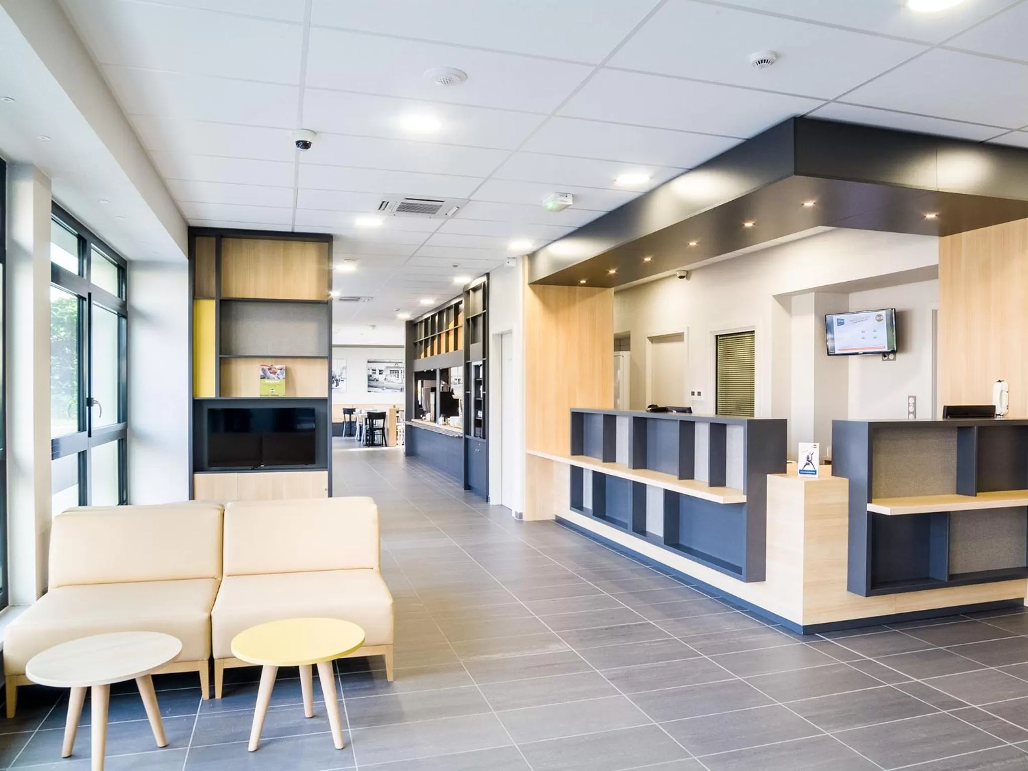 Lobby or reception in B&B HOTEL Colmar Expo