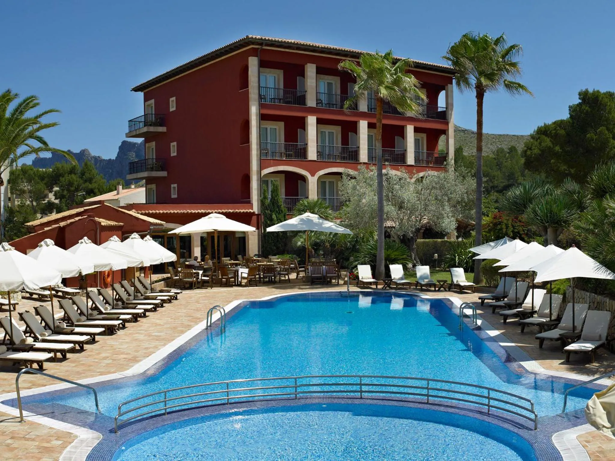 Swimming pool in Hotel Cala Sant Vicenç - Adults Only
