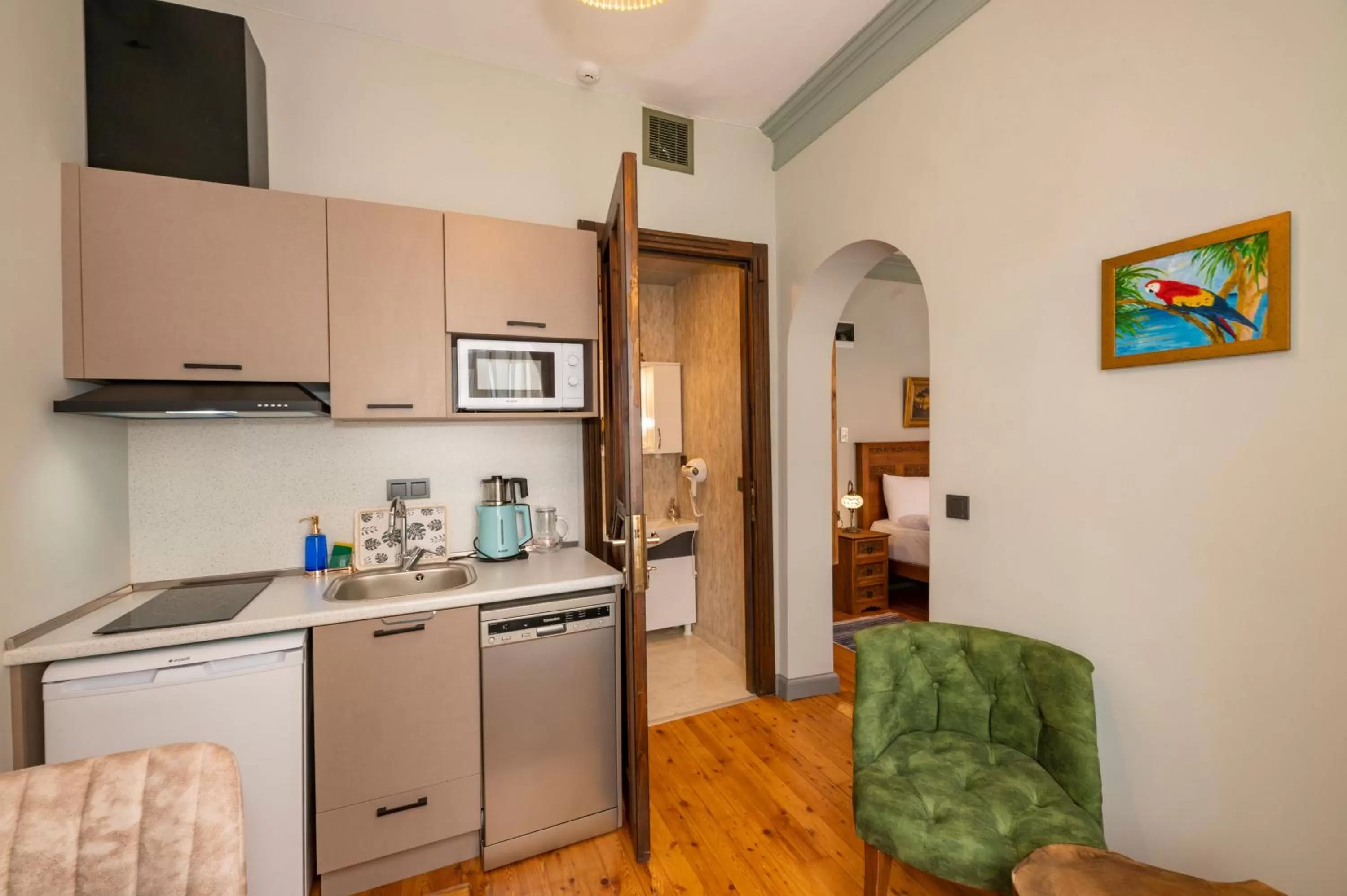 Kitchen or kitchenette in O'Pera Okanlı Suites