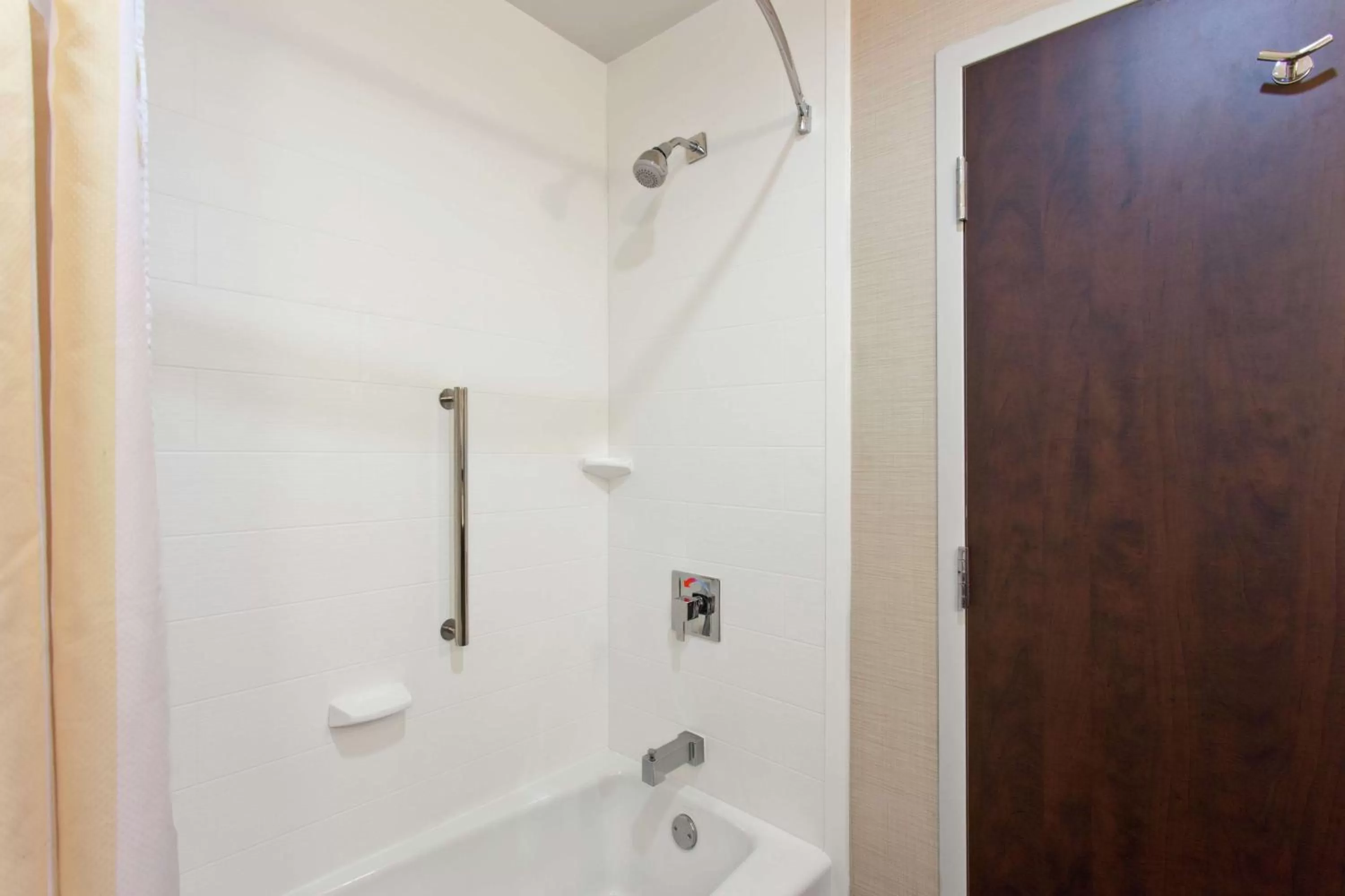 Bathroom in Hilton Garden Inn Victoria