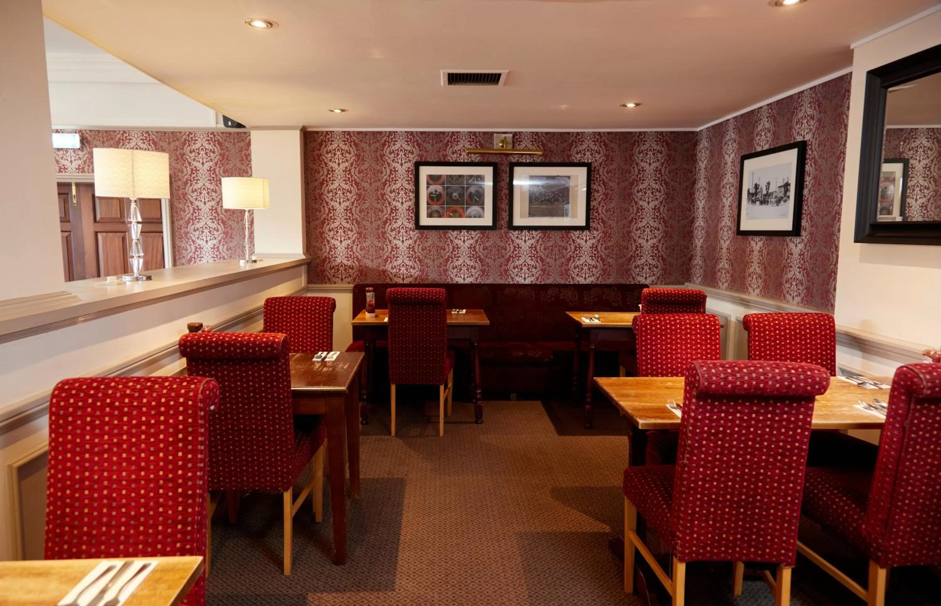 Restaurant/places to eat in Bell by Greene King Inns