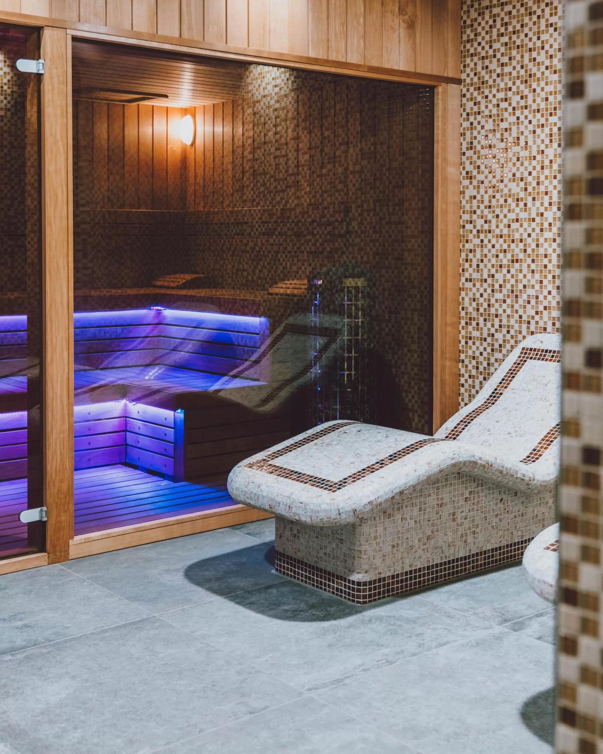 Sauna in Emerald Hotel