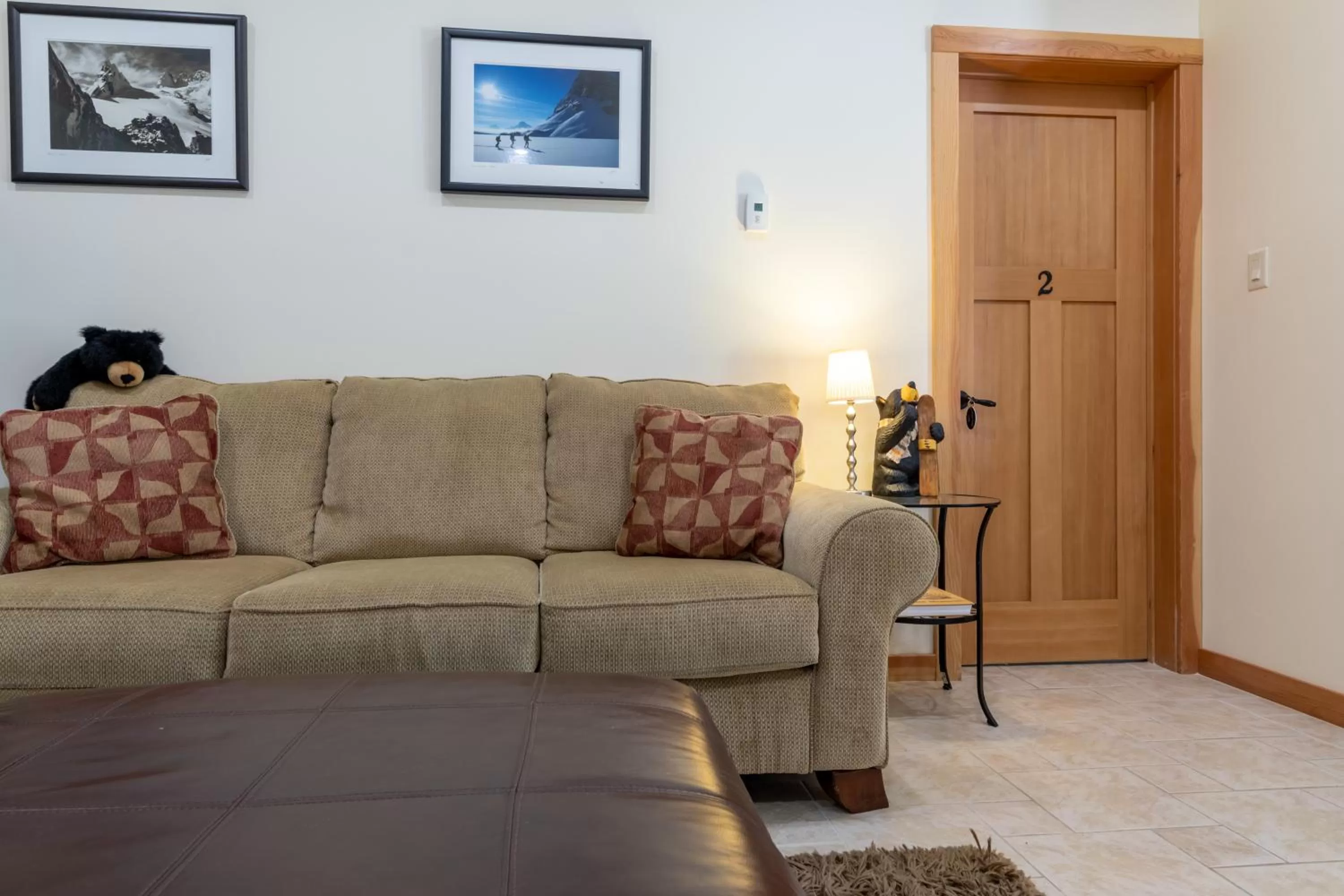 Communal lounge/ TV room, Seating Area in Canyon Ridge Lodge