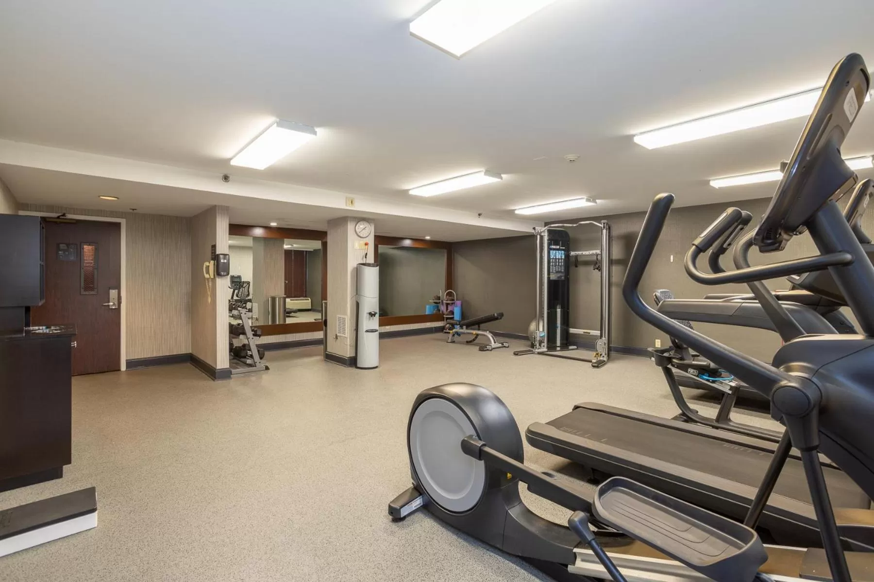 Fitness centre/facilities in Holiday Inn Express - Newark Airport - Elizabeth by IHG