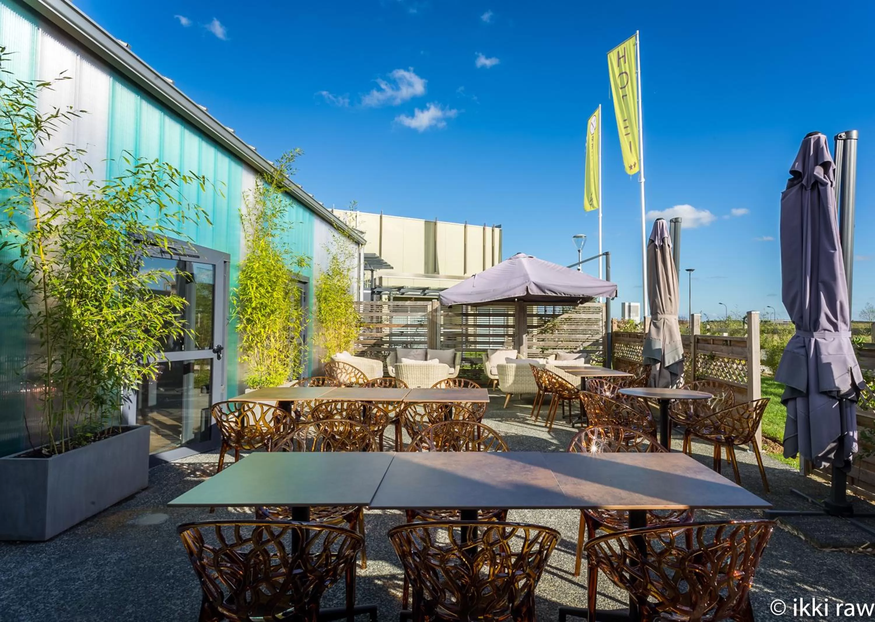 Patio in Hotel Libera Caen Colombelles