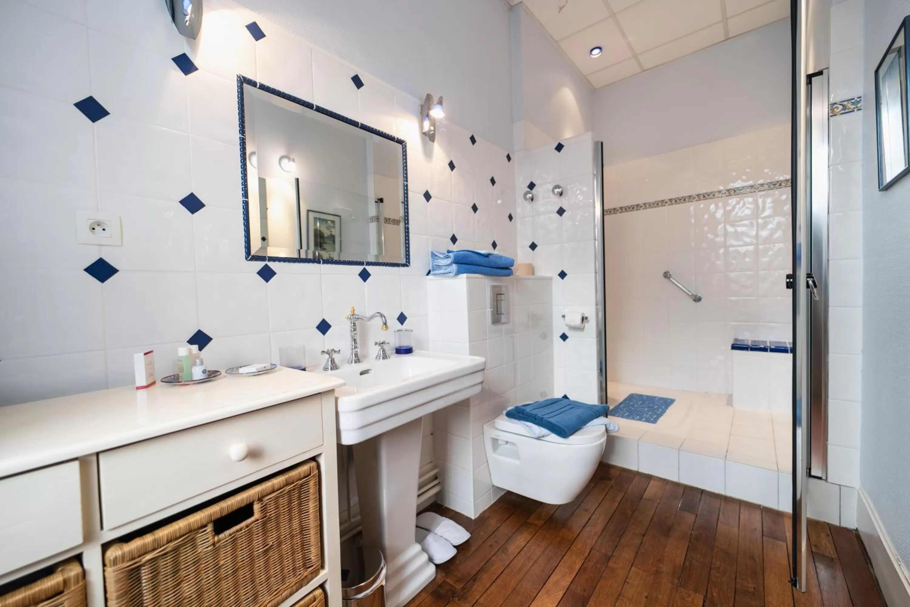 Bathroom in La Poignardière