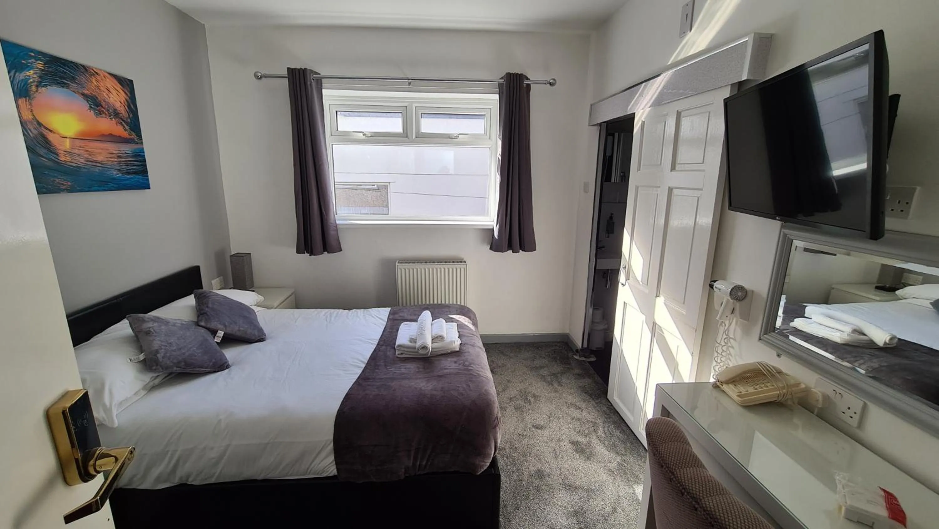 Bed in Y Gwynedd Inn