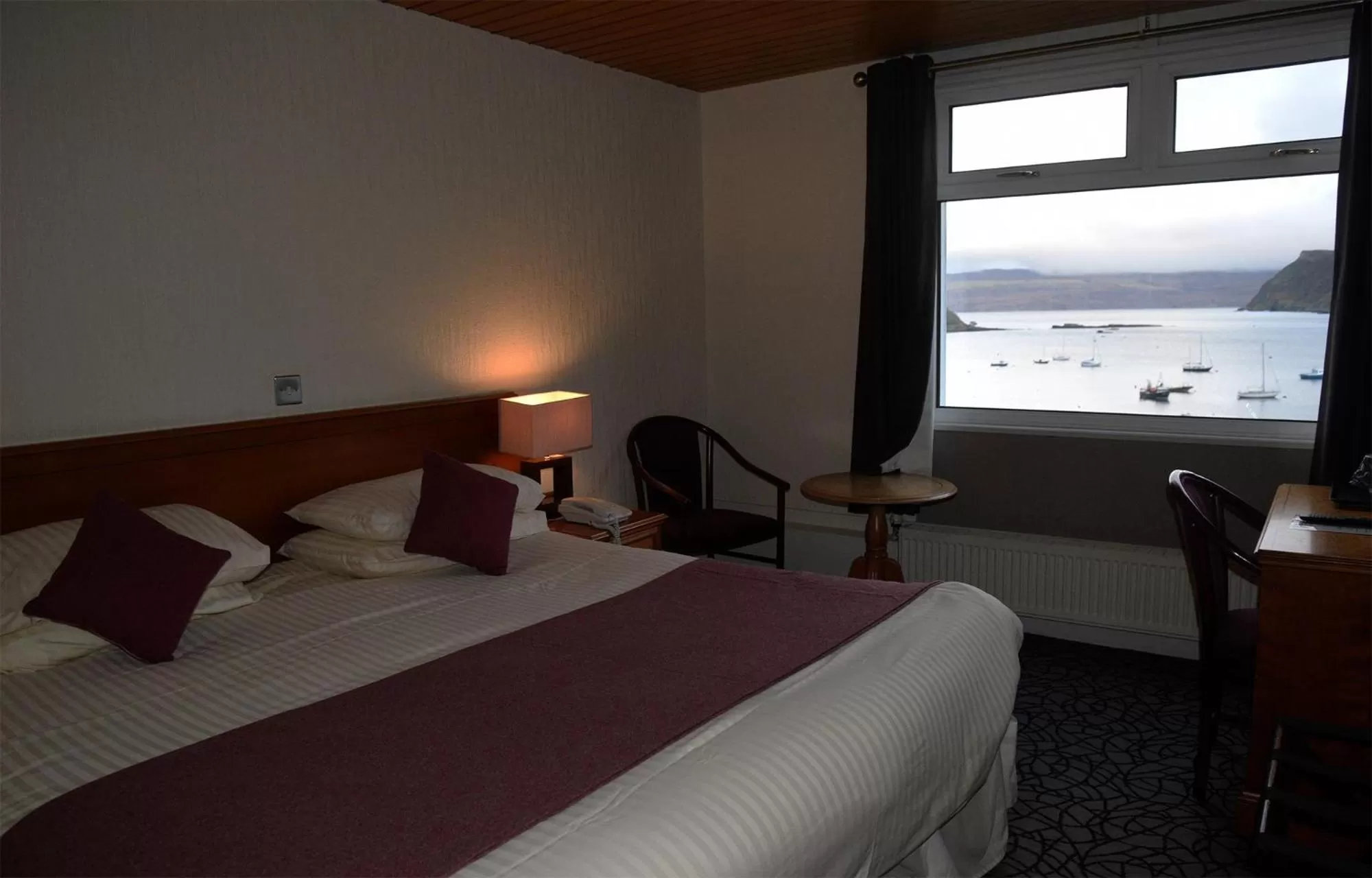 Bed in The Royal Hotel